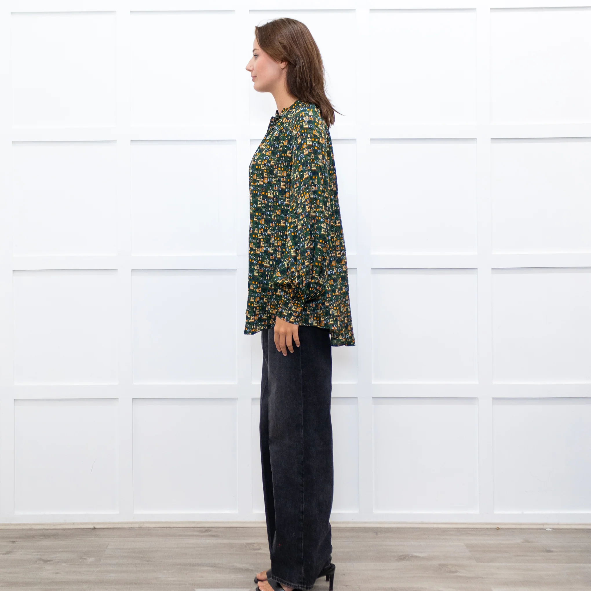 Machka Green Pattern Balloon Sleeve Top - Image 4