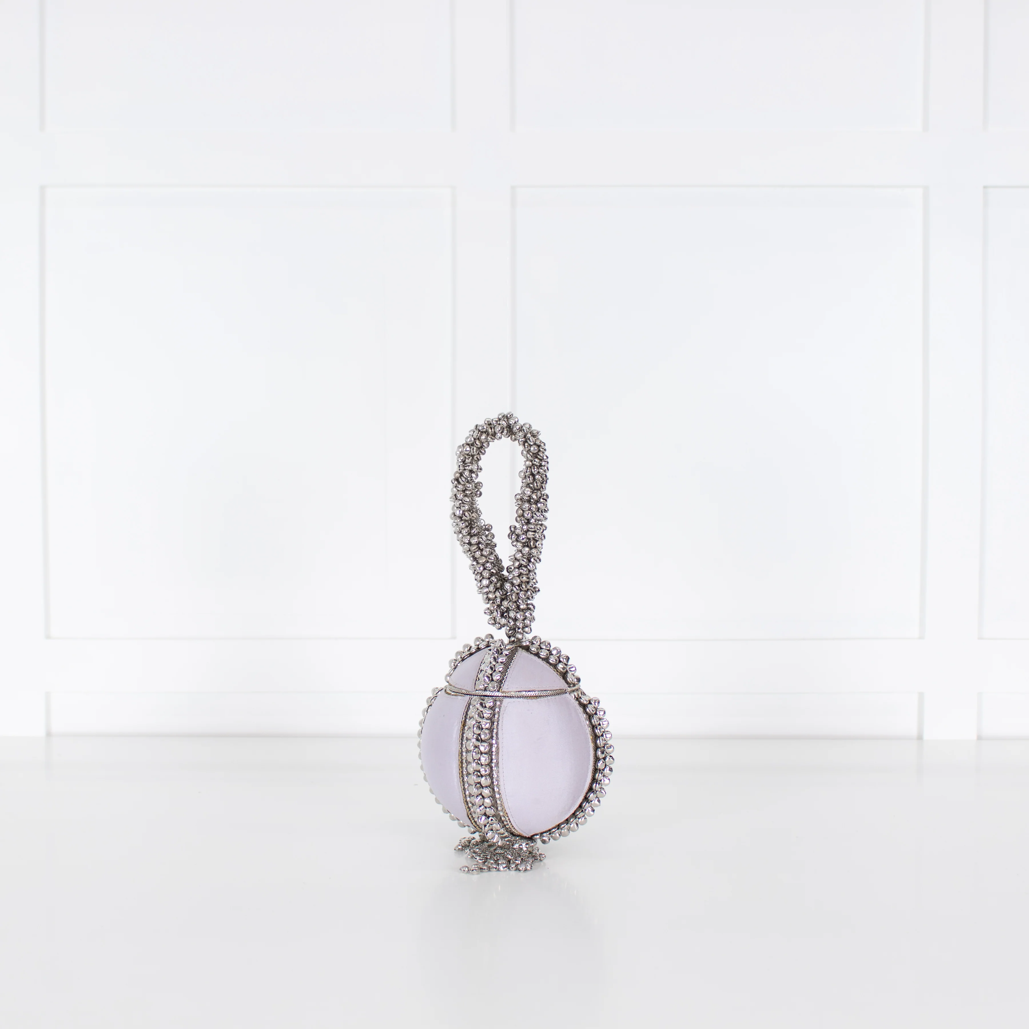 Mae Cassidy Lilac Sweetheart Top Handle Jingle Bag - Image 3