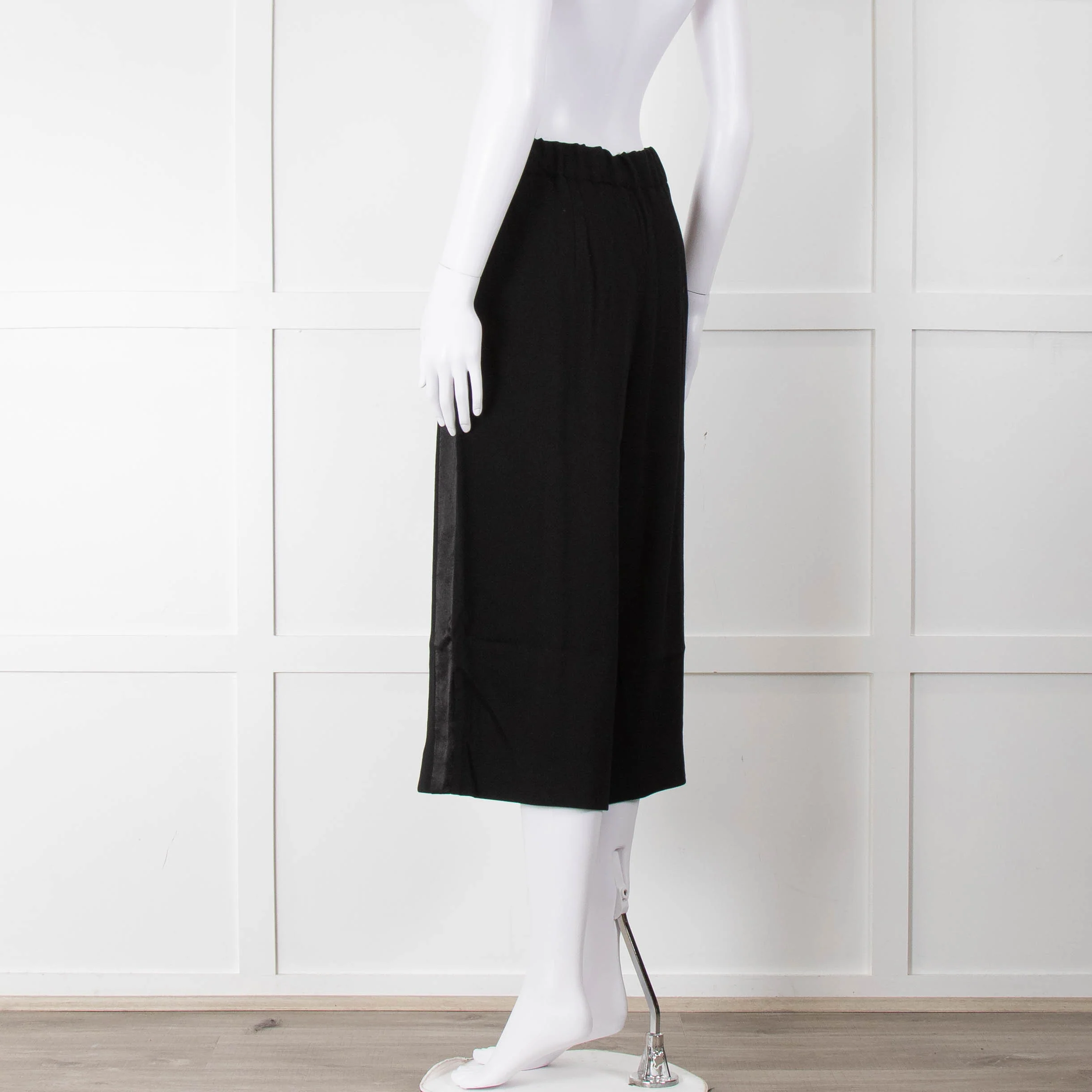 Maje Black Tailored Long Shorts with Satin Side Stripe - Image 6