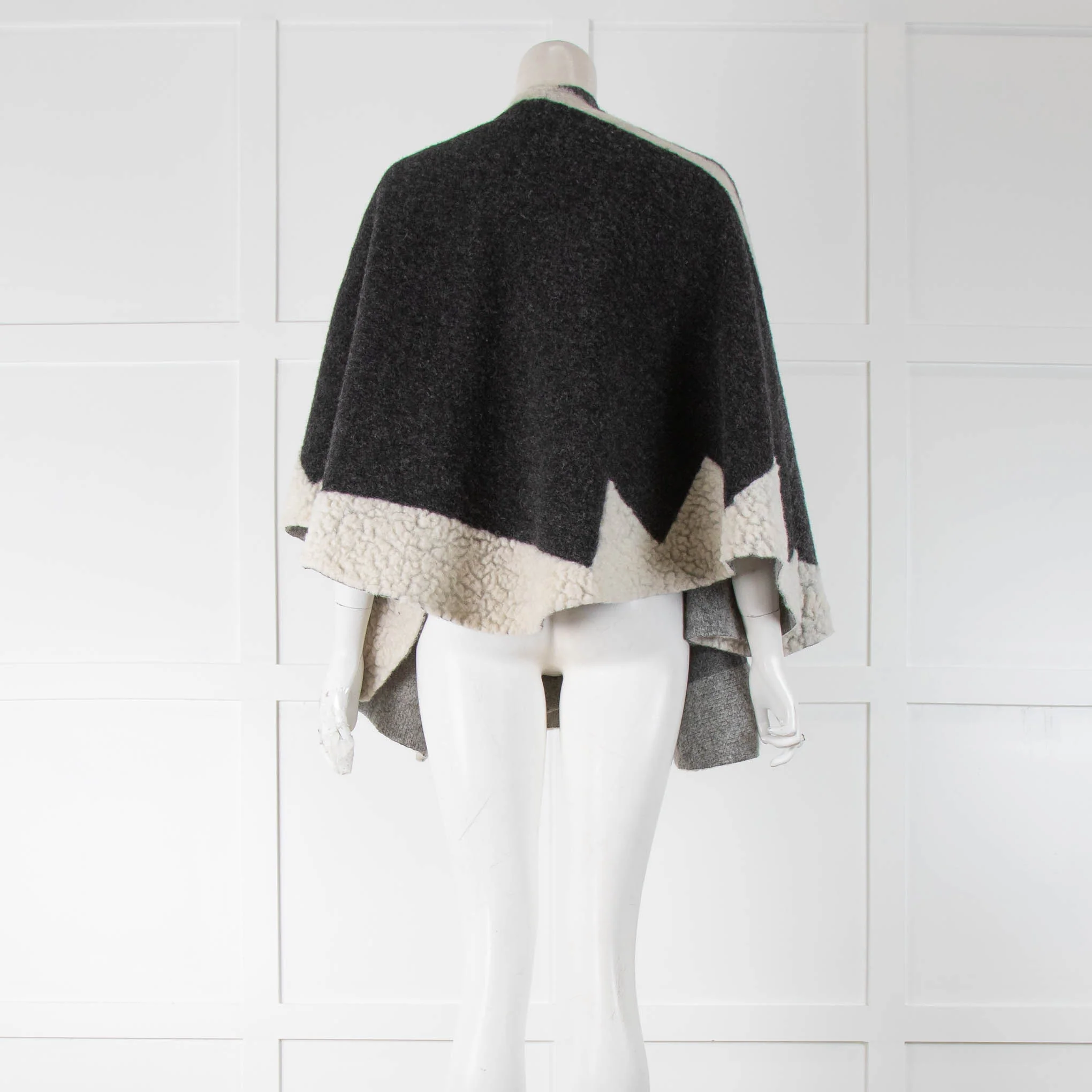 Maje Grey White Print Poncho - Image 3