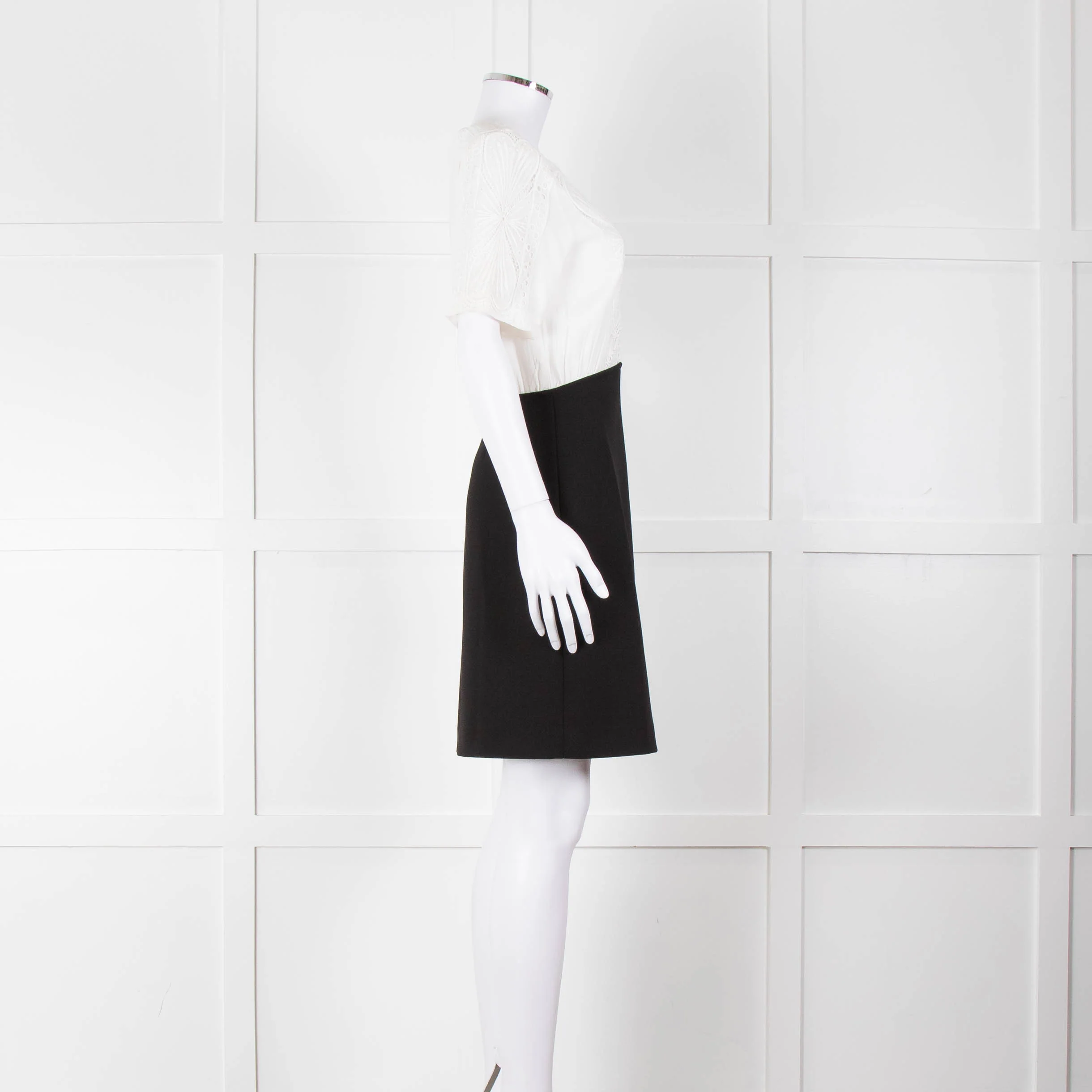 Maje White Lace Detail Top Black Bottom Short Dress - Image 3