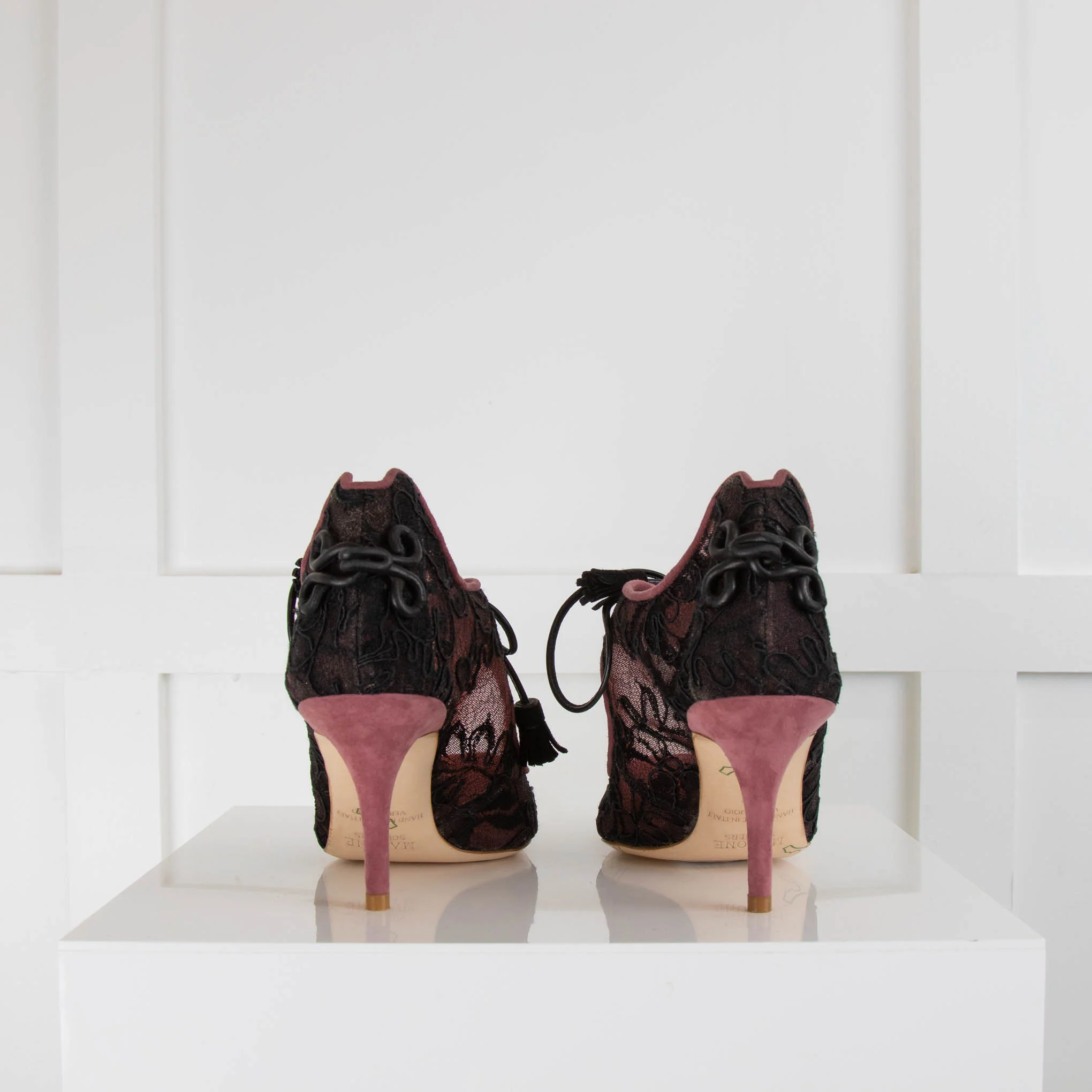 Malone Souliers Black Lace Pink Suede Trim Heeled Shoes - Image 4