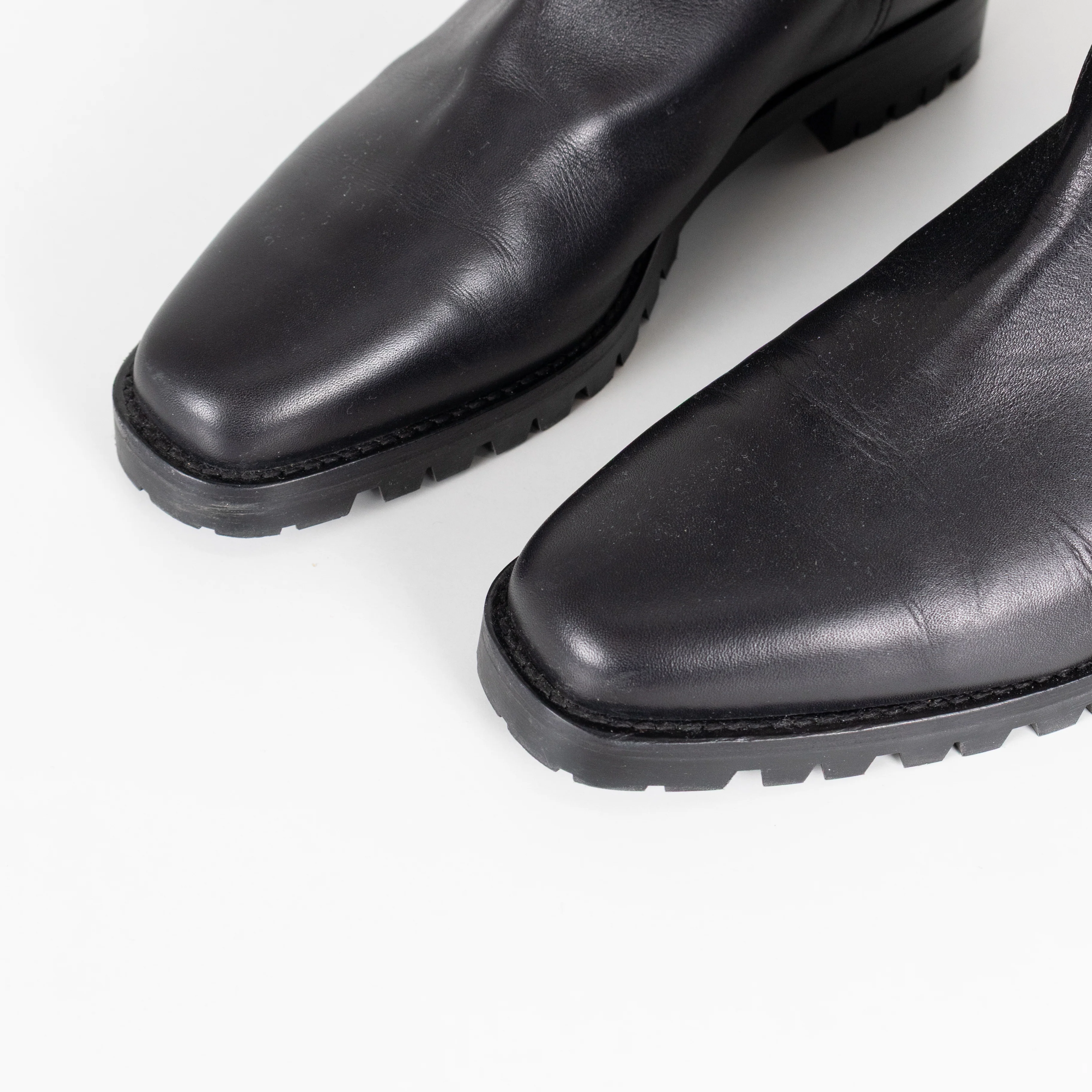 Manolo Blahnik Luchino Leather Knee Flat Boots - Image 9