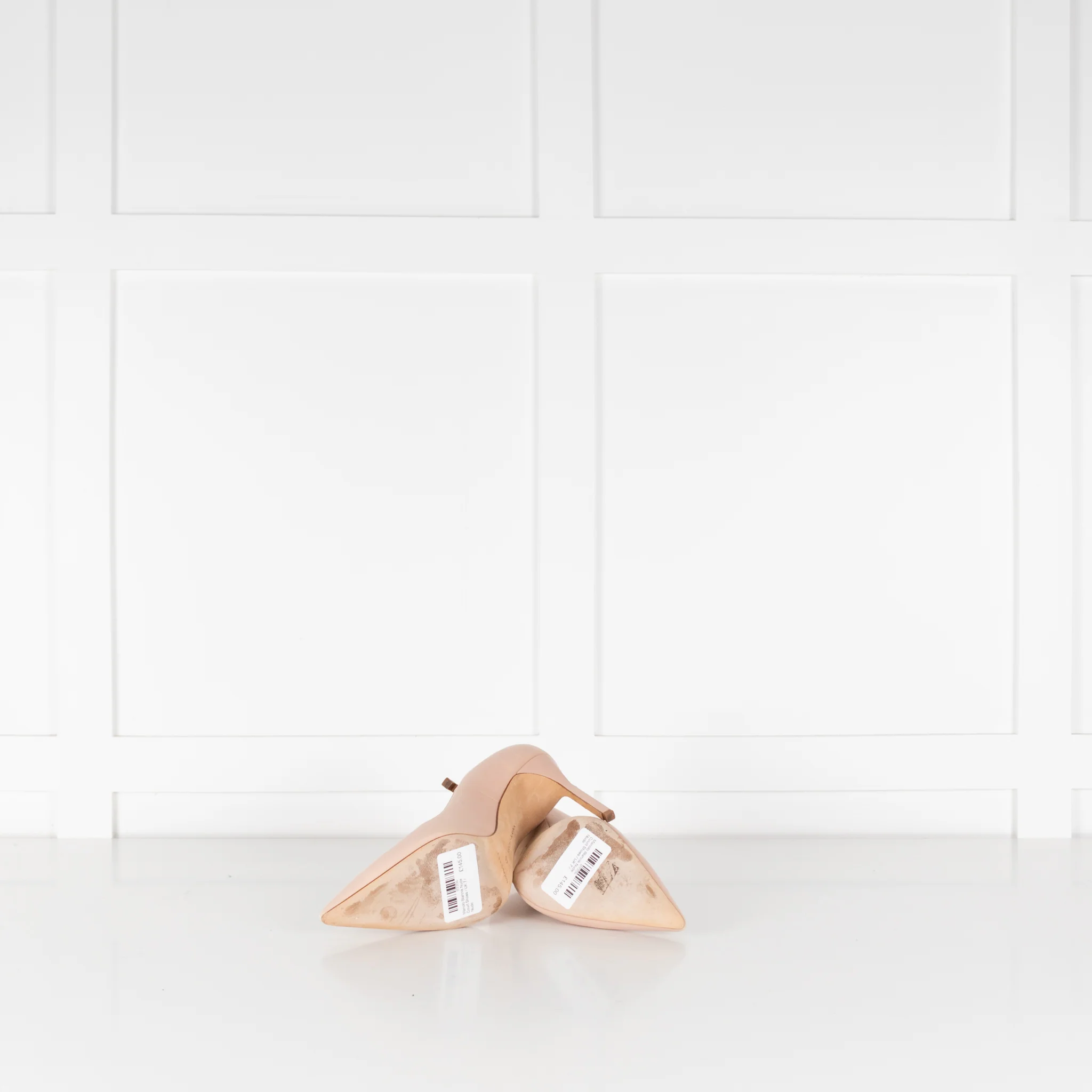 Manolo Blahnik Nude Court Shoes - Image 7