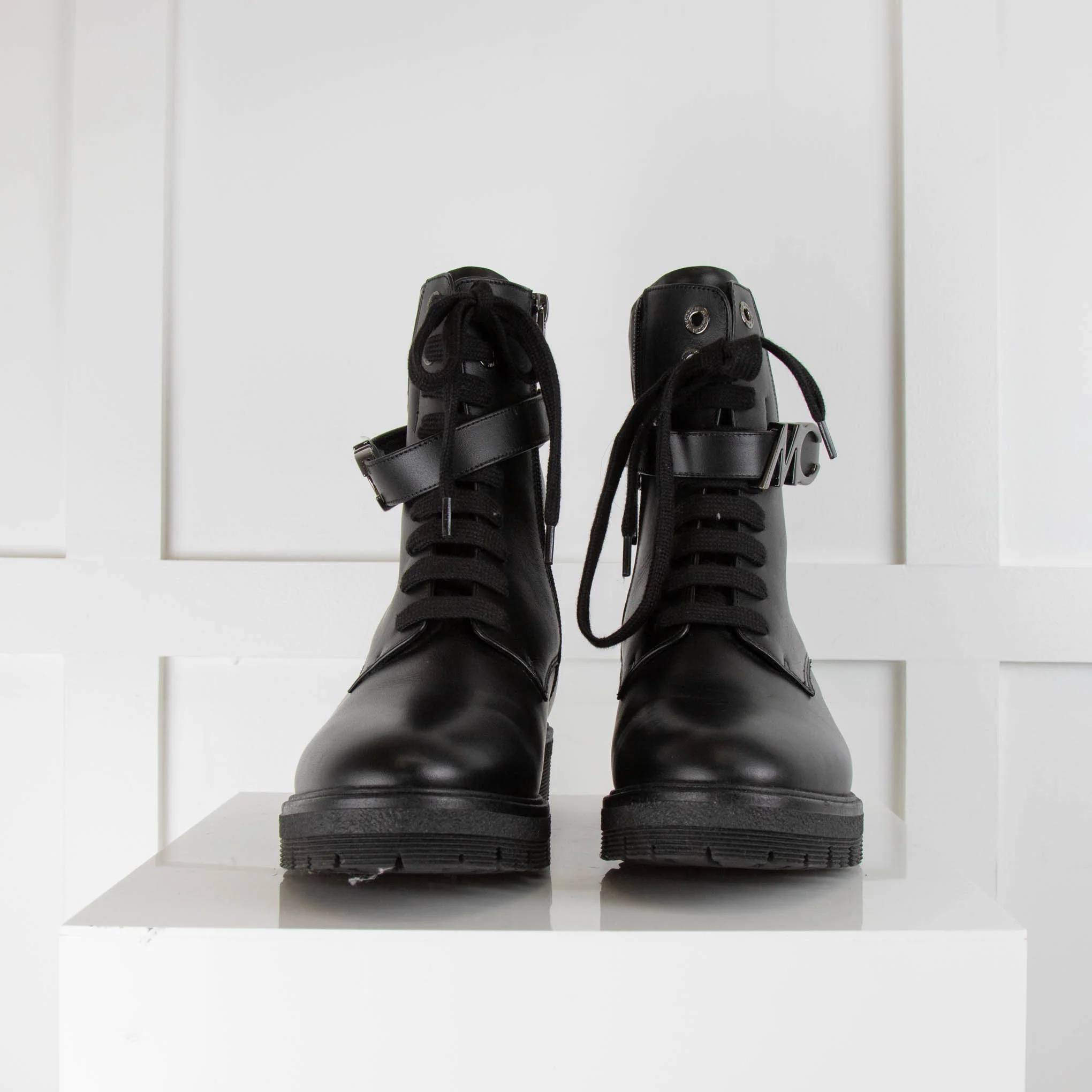 Marc Cain Black Leather Ankle Boot - Image 2