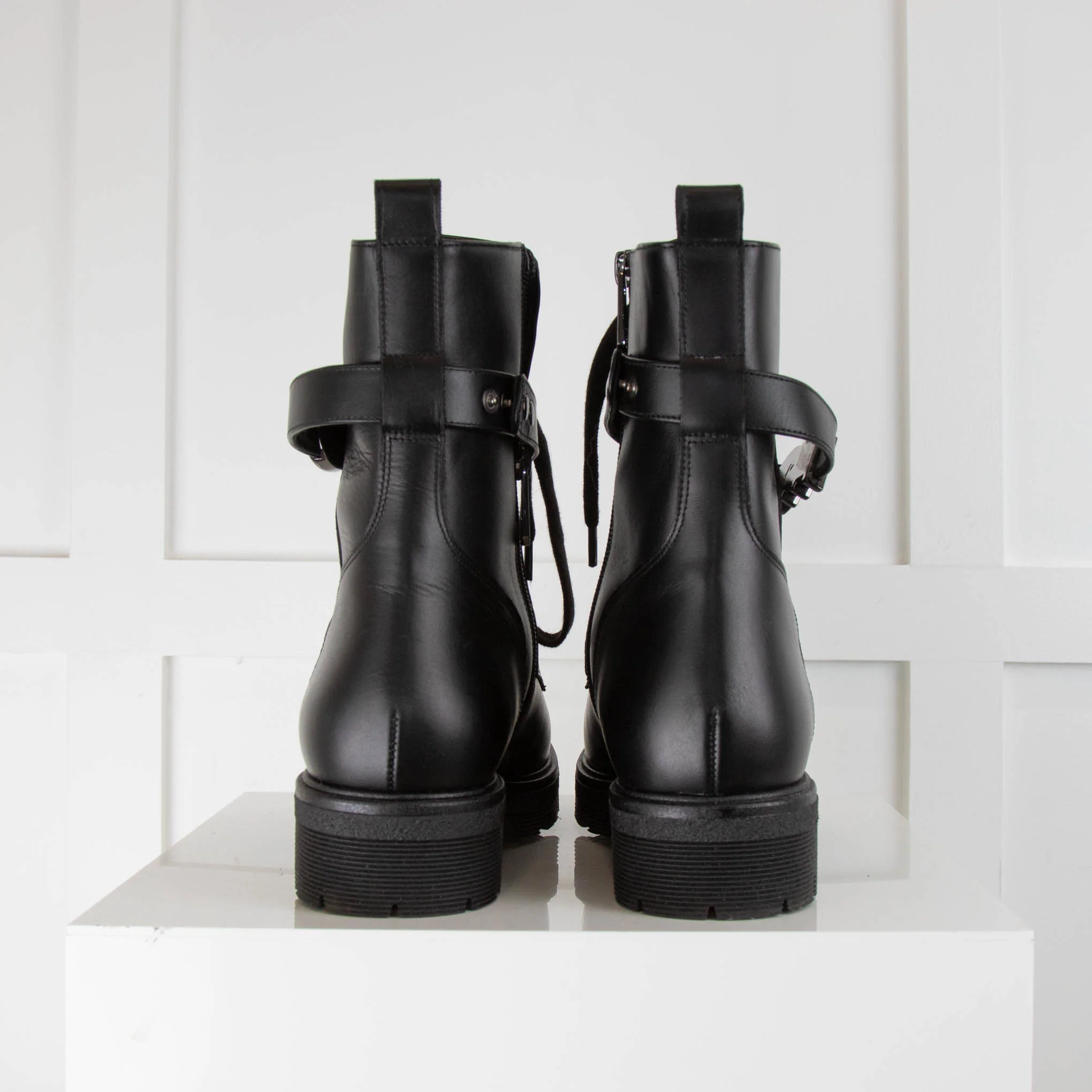 Marc Cain Black Leather Ankle Boot - Image 4