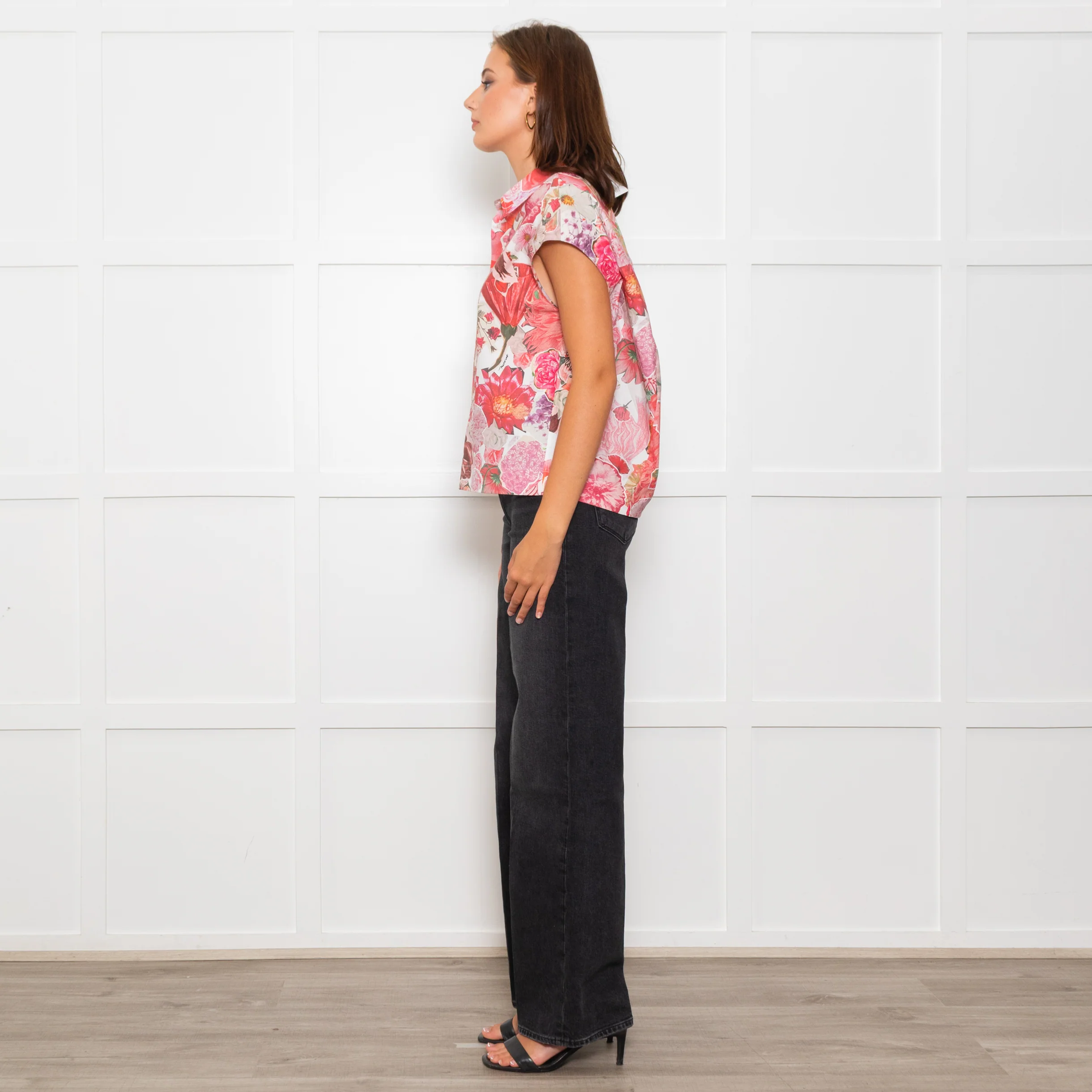 Marni White Cap Sleeve Shirt With Pink and Red Floral Print - Image 4