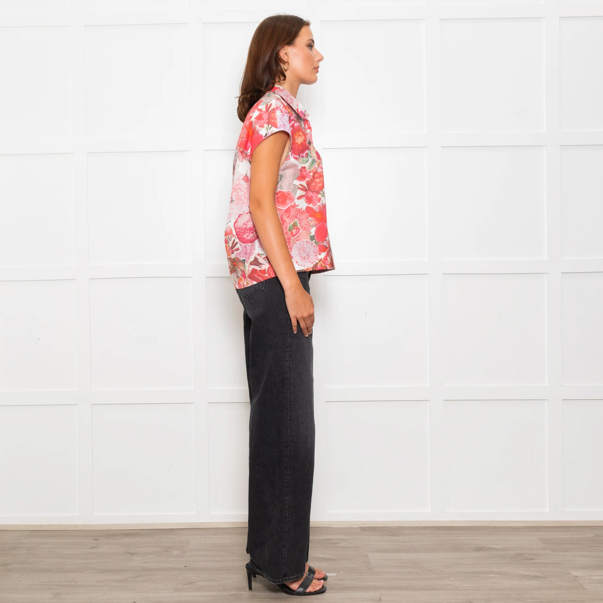 Marni White Cap Sleeve Shirt With Pink and Red Floral Print - Image 6