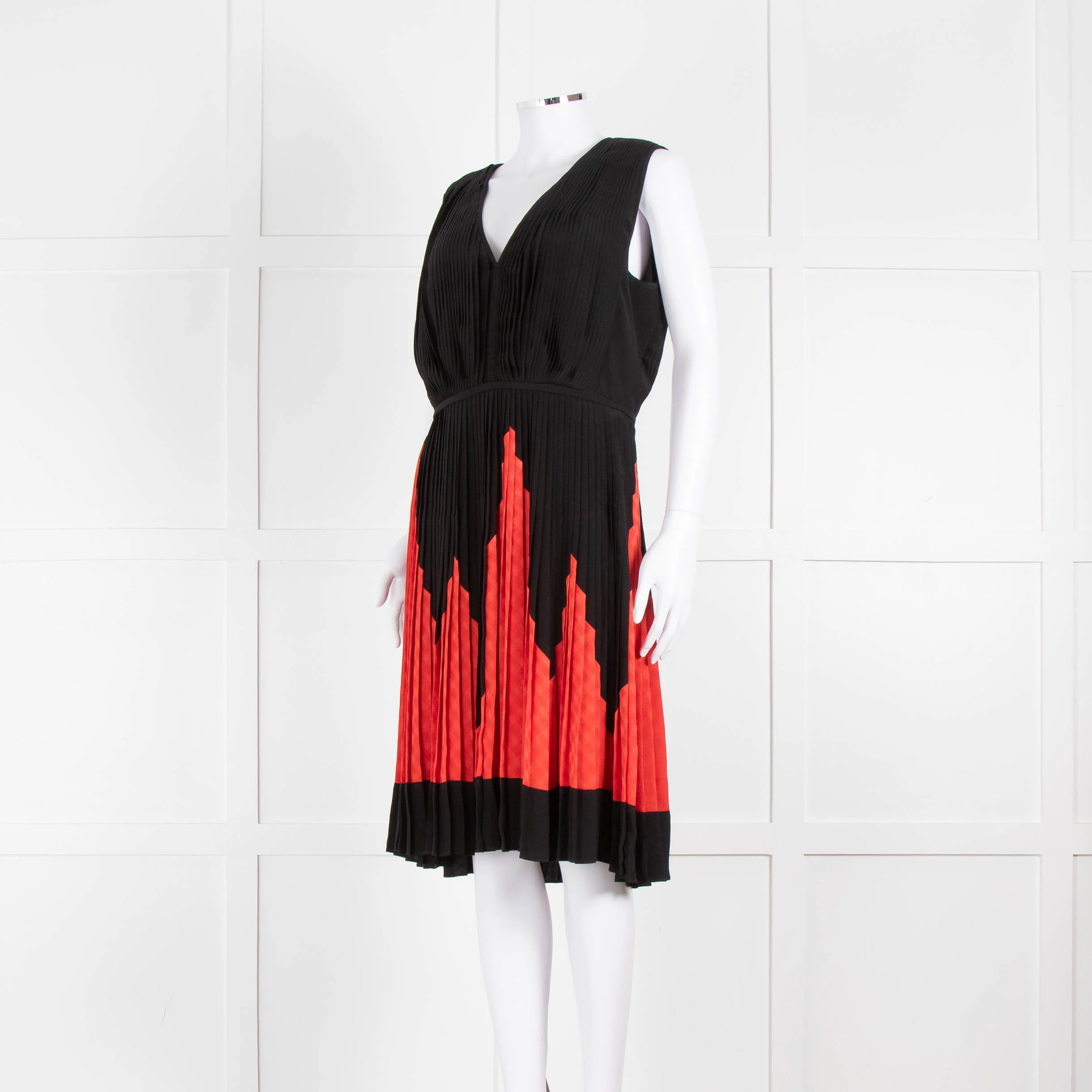 Martin Grant Black & Red Silk Micro Pleated Sleeveless Dress - Image 8