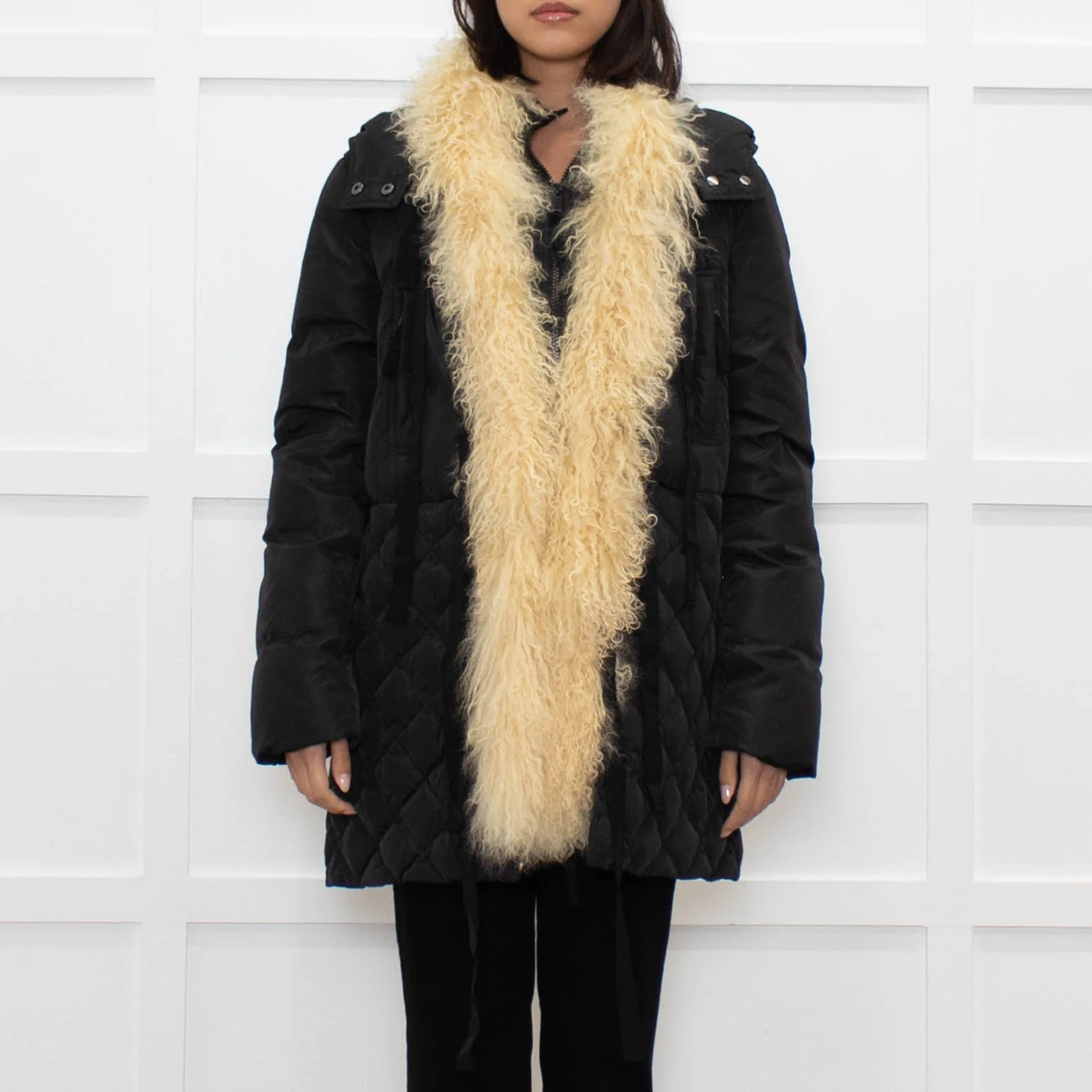 Max & Co Black Fur Trimmed Quilted Down Coat - Image 2