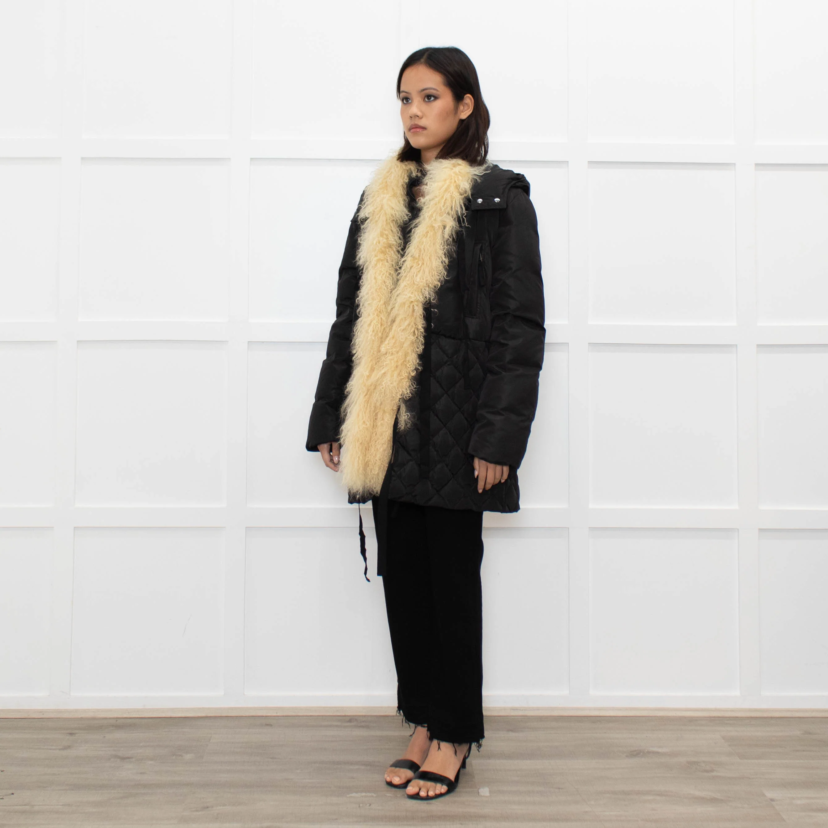 Max & Co Black Fur Trimmed Quilted Down Coat - Image 7