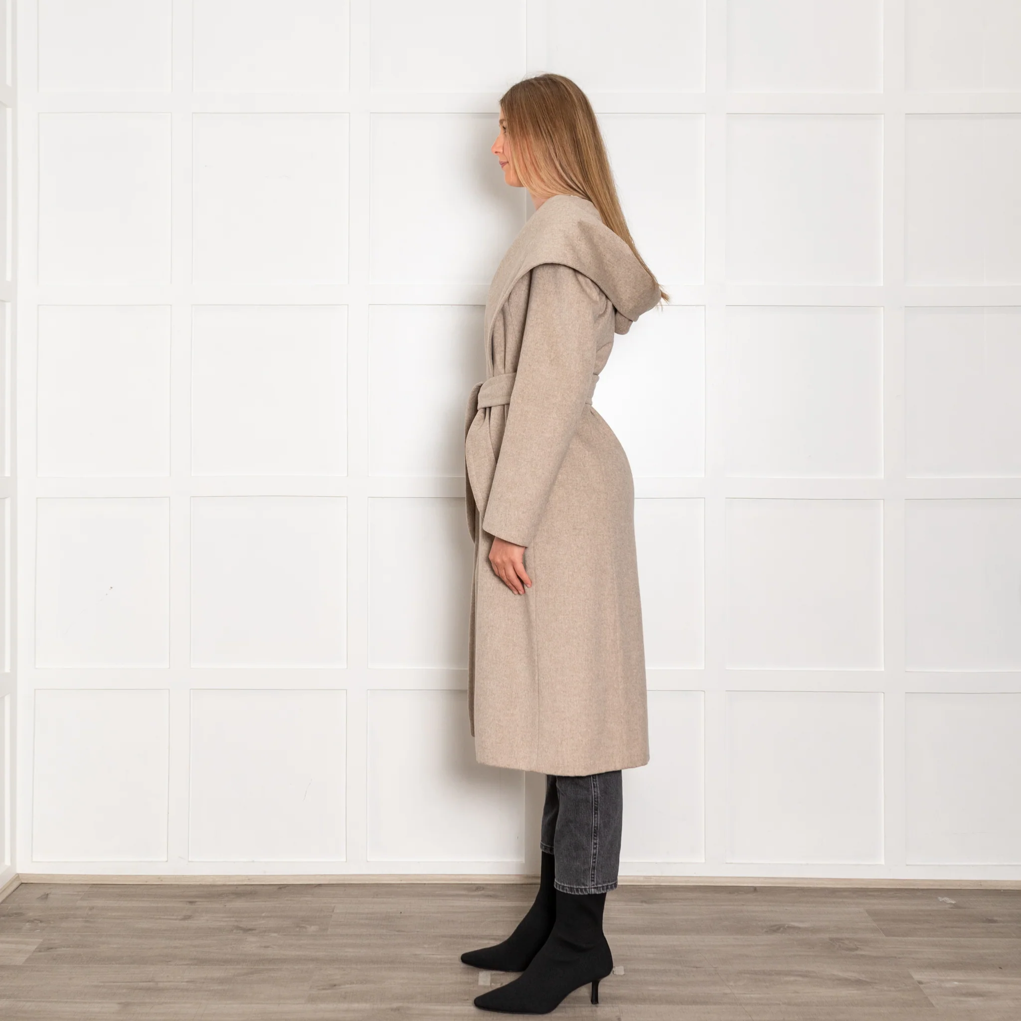 Max Mara Beige Cashmere Gown Belted Hooded Coat - Image 4