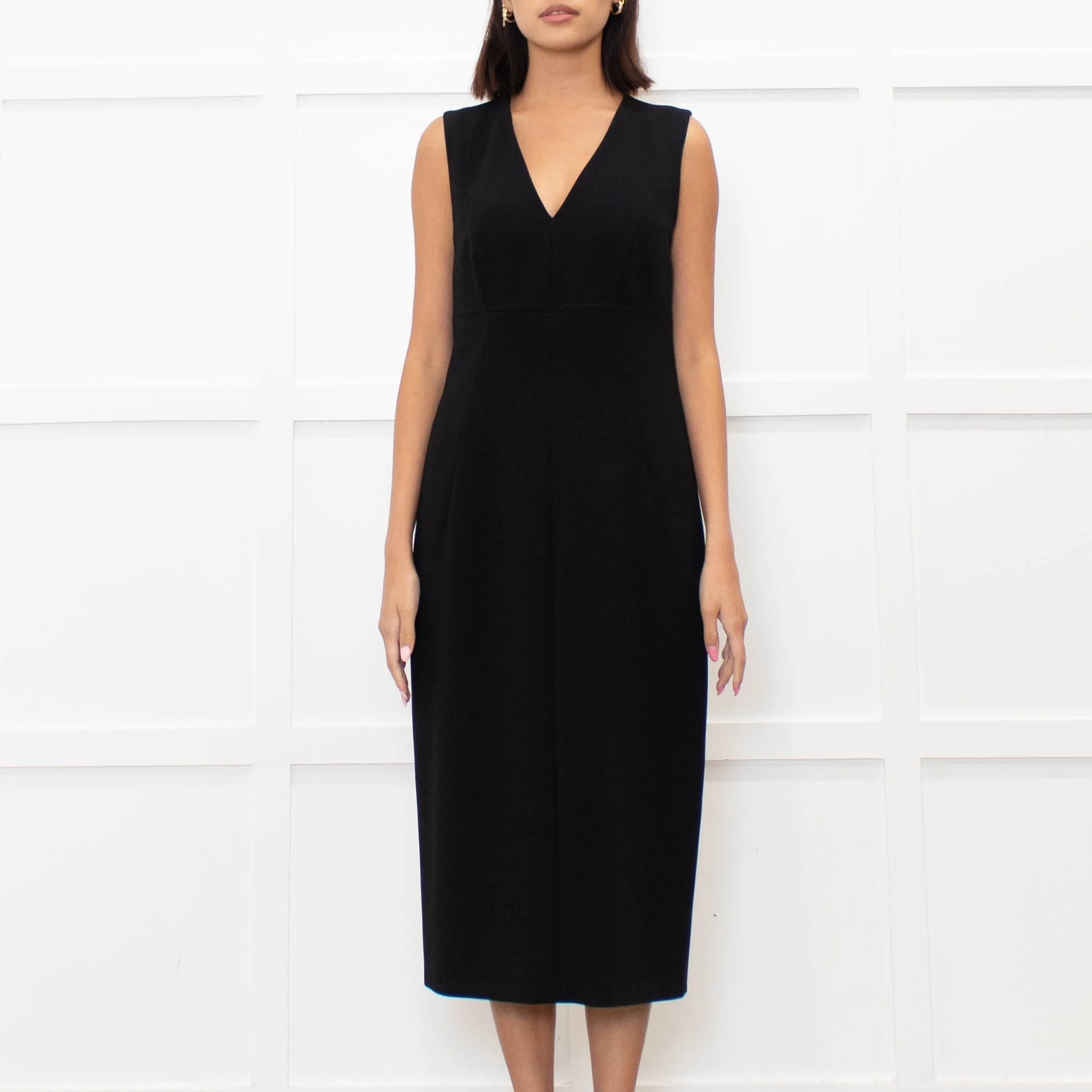 Max Mara Black Sleeveless Shift Dress - Image 2
