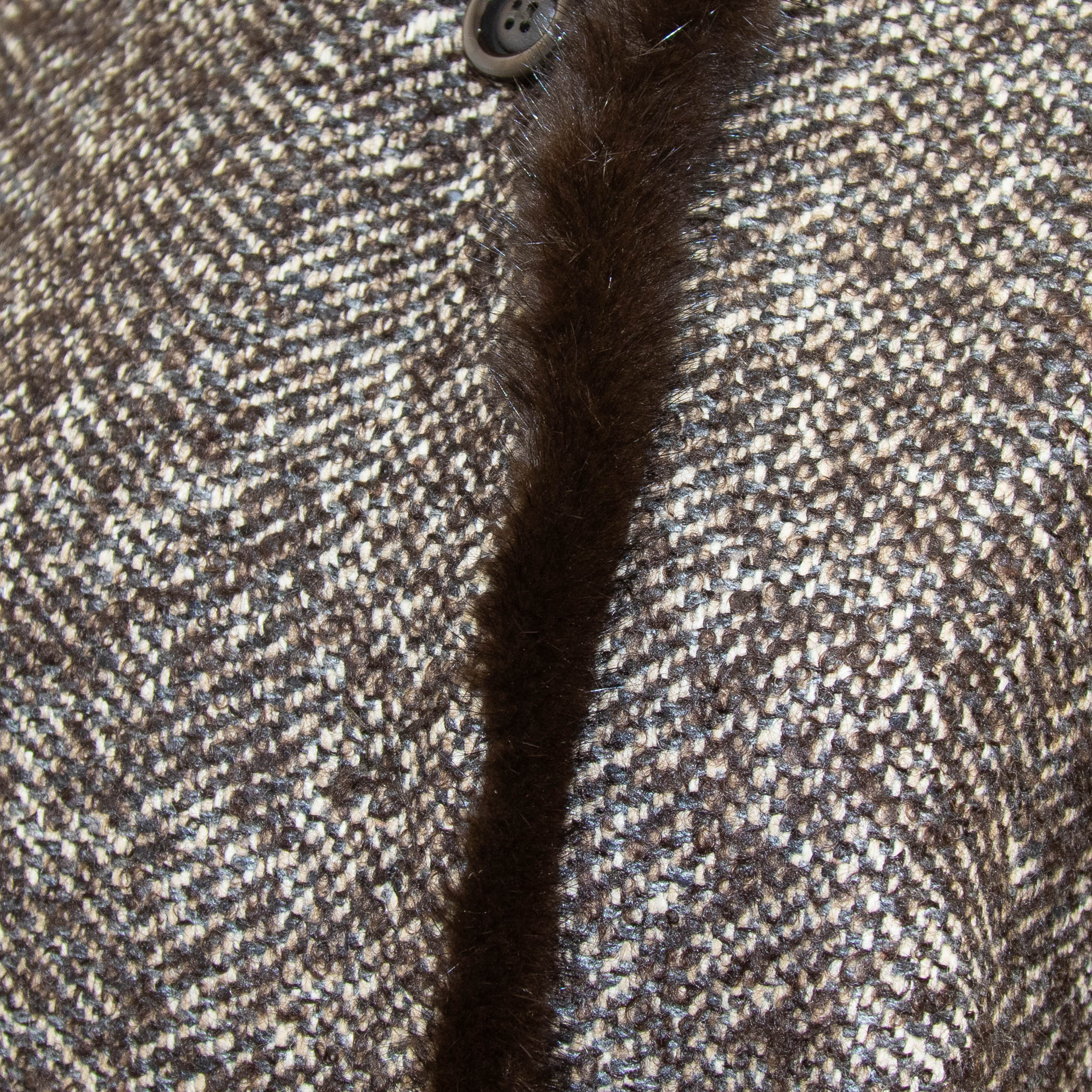 Max Mara Brown White Tweed Mink Trim Coat - Image 5
