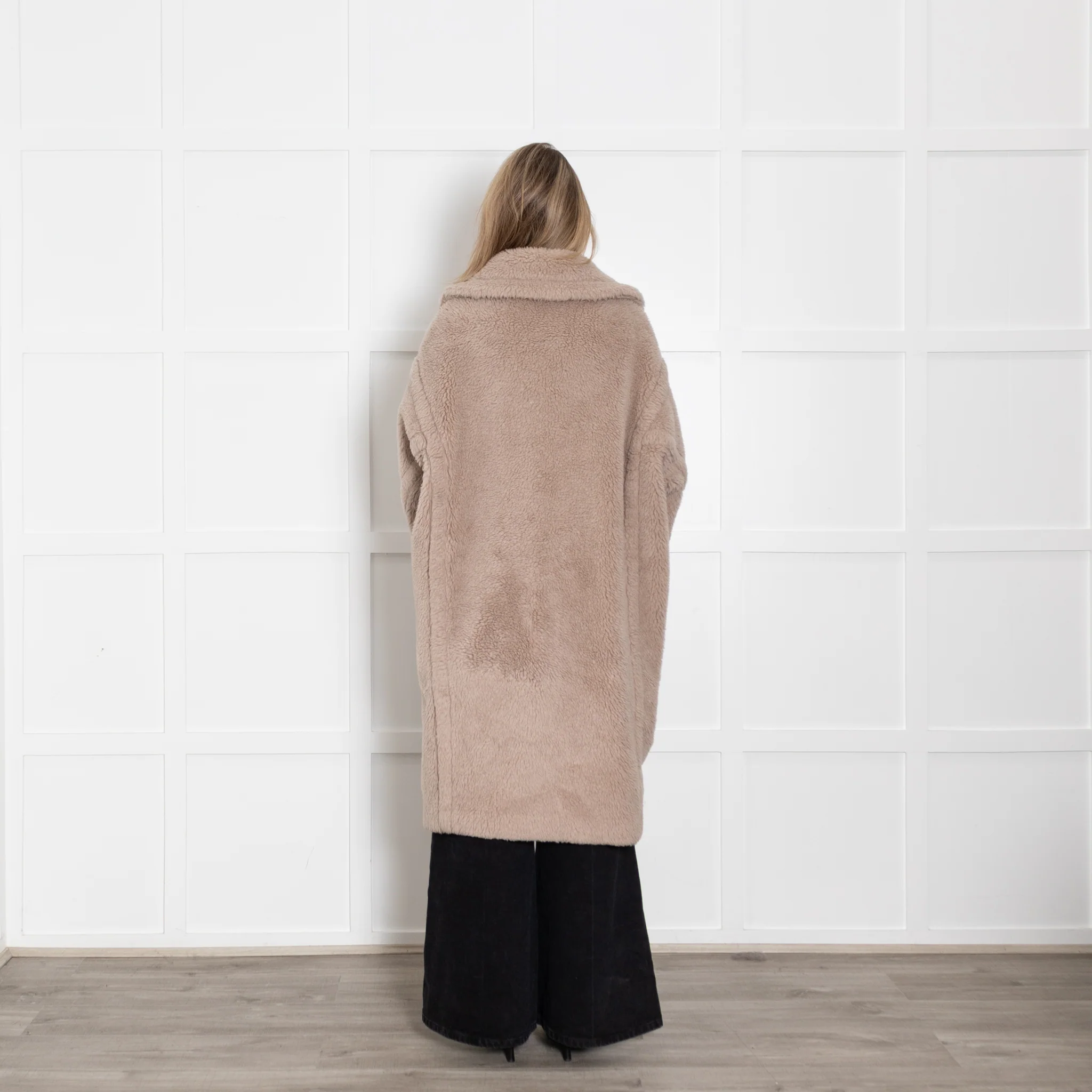 Max Mara Light Beige Teddy Coat - Image 5