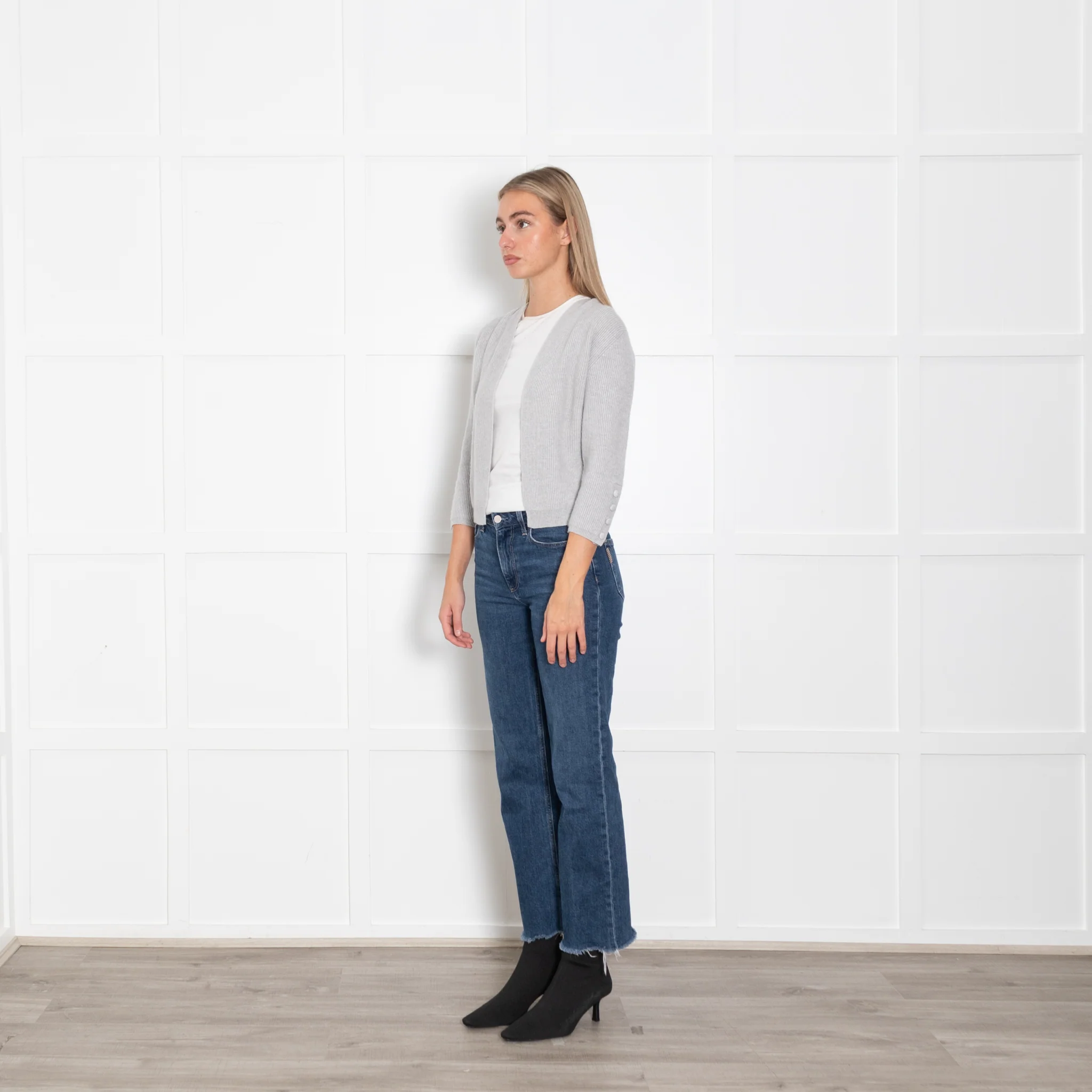 Max Mara Pale Grey Cropped Open Front Cashmere Cardigan - Image 3