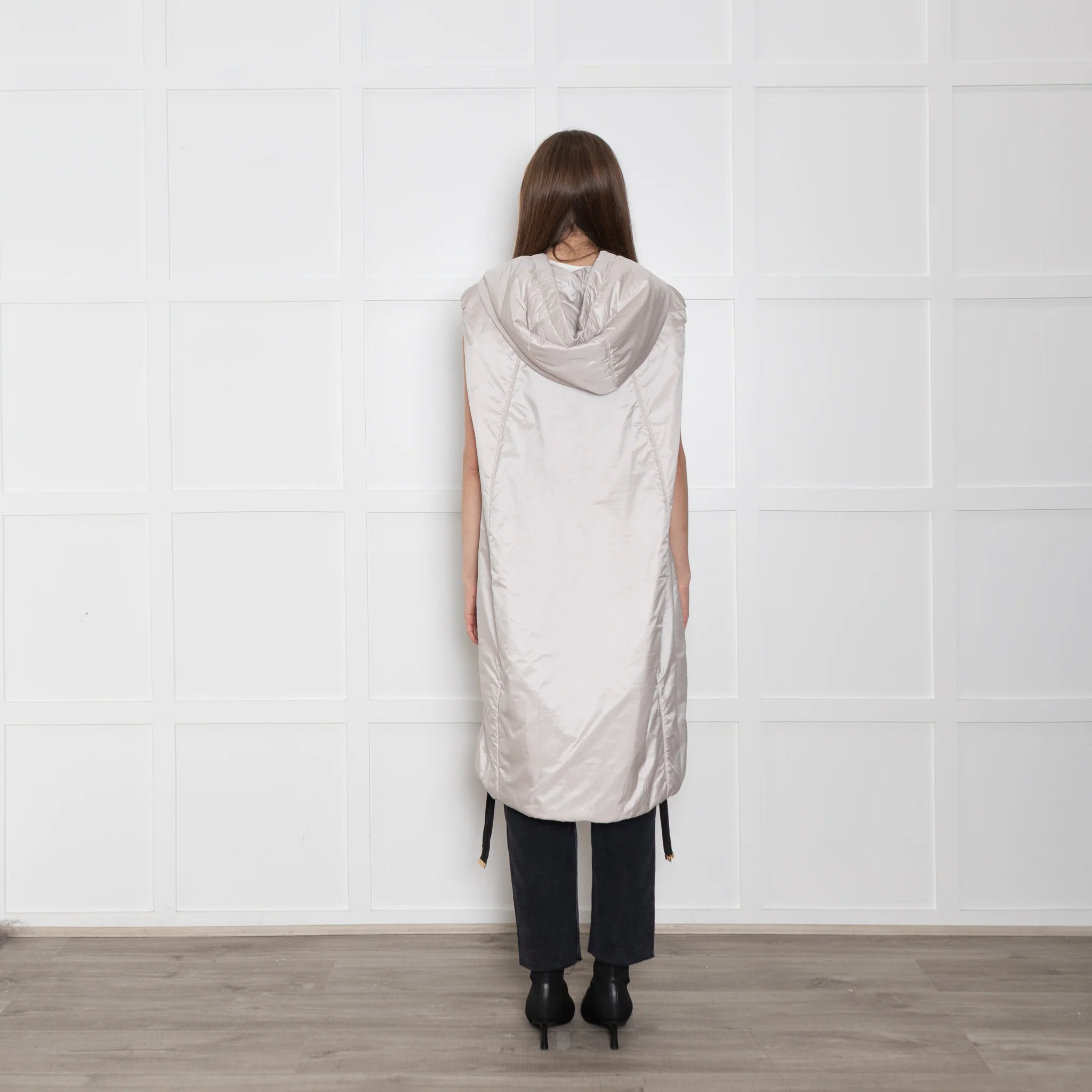 Max Mara The Cube Cream Long Hooded Gilet - Image 5