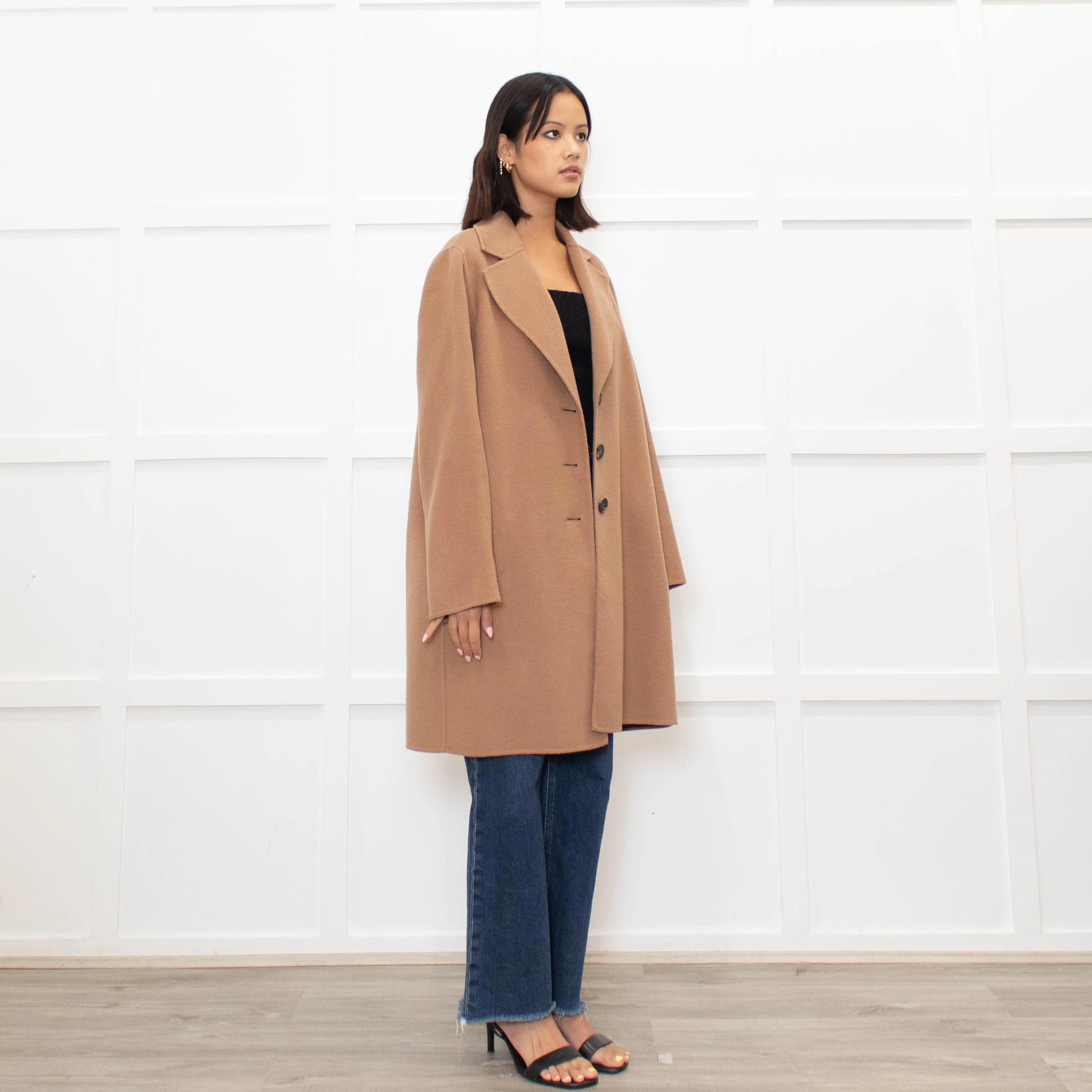 MaxMara Cucito A Mano Beige Wool Mix Short Coat - Image 3