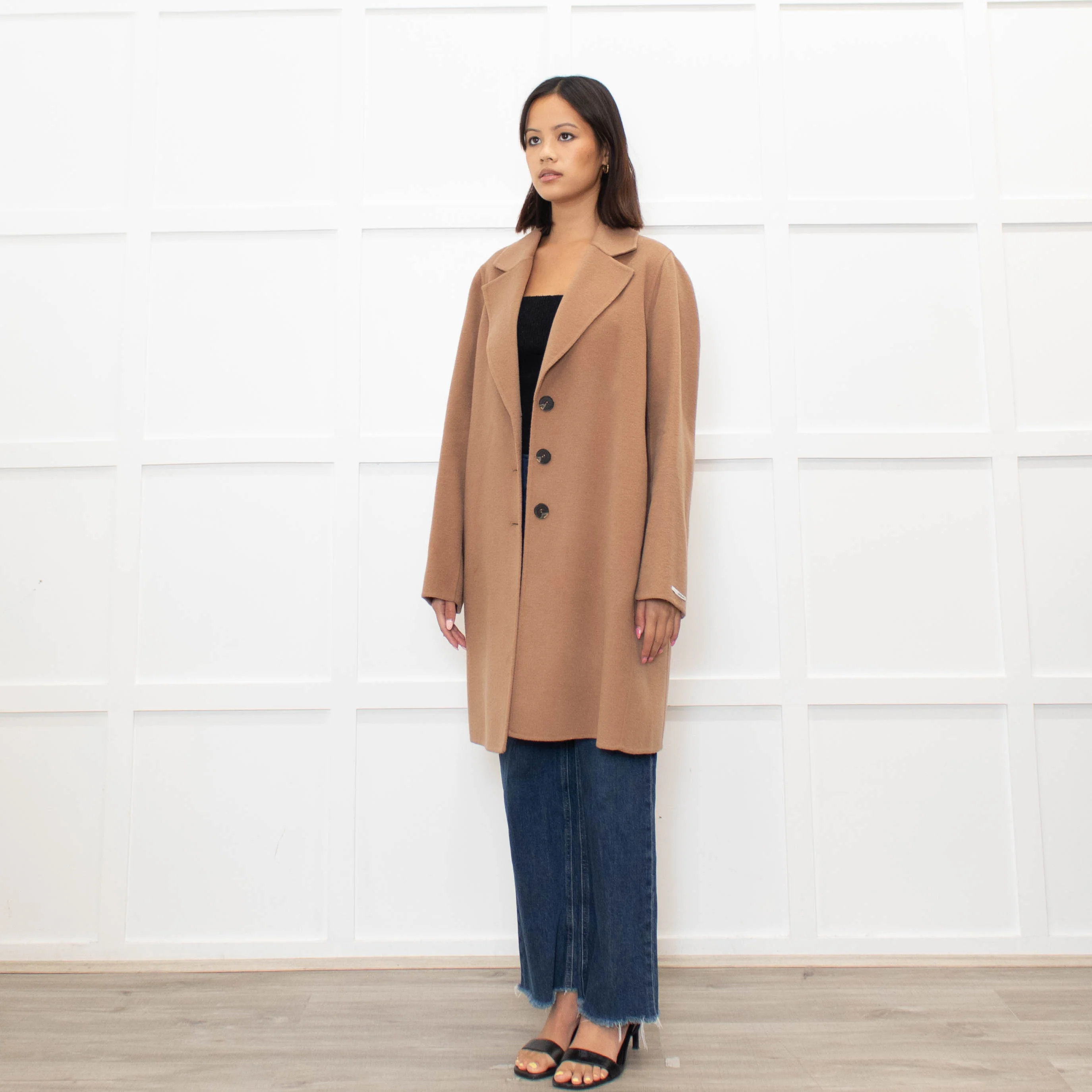 MaxMara Cucito A Mano Beige Wool Mix Short Coat - Image 7