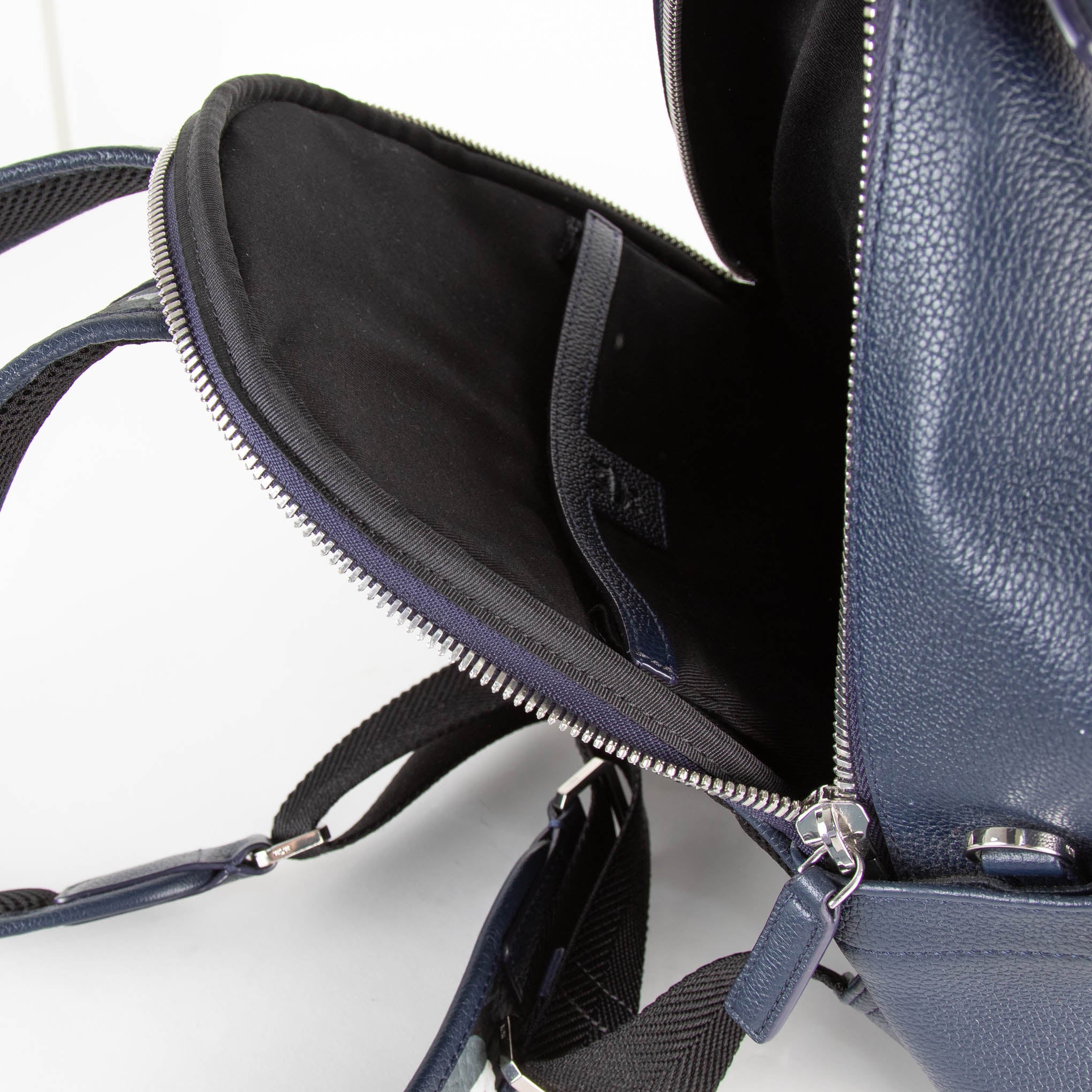MCM Navy Signature Visetos Coated Canvas Backpack - Image 7