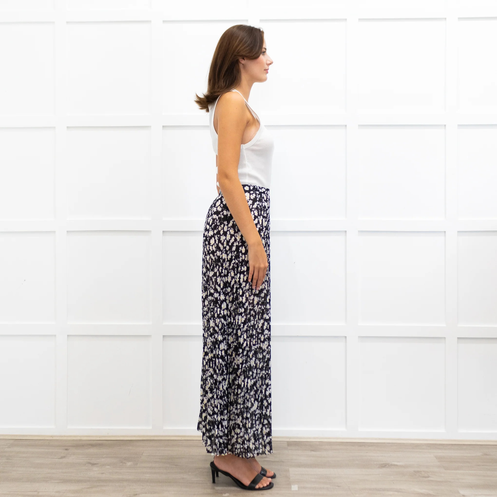 Me + Em Black Crepe Floral Pleated Maxi Skirt - Image 5