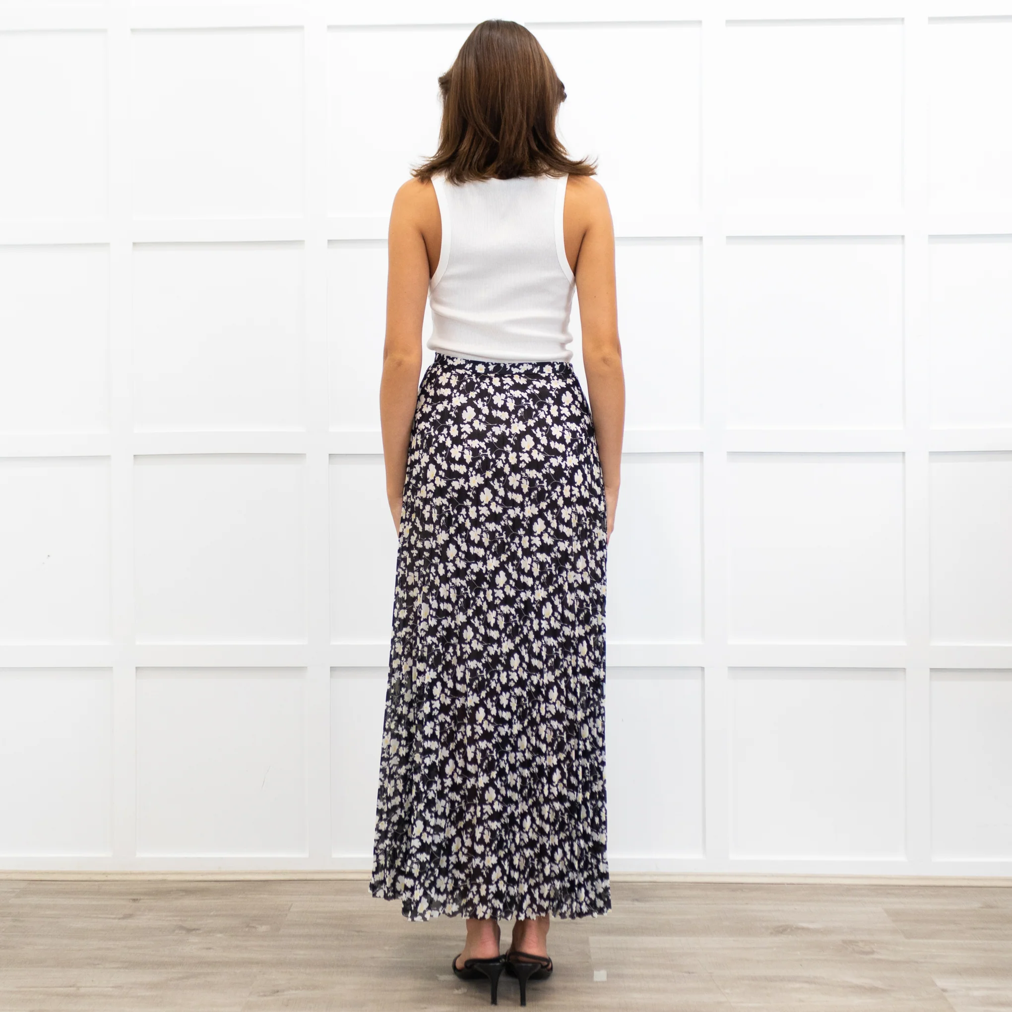 Me + Em Black Crepe Floral Pleated Maxi Skirt - Image 6