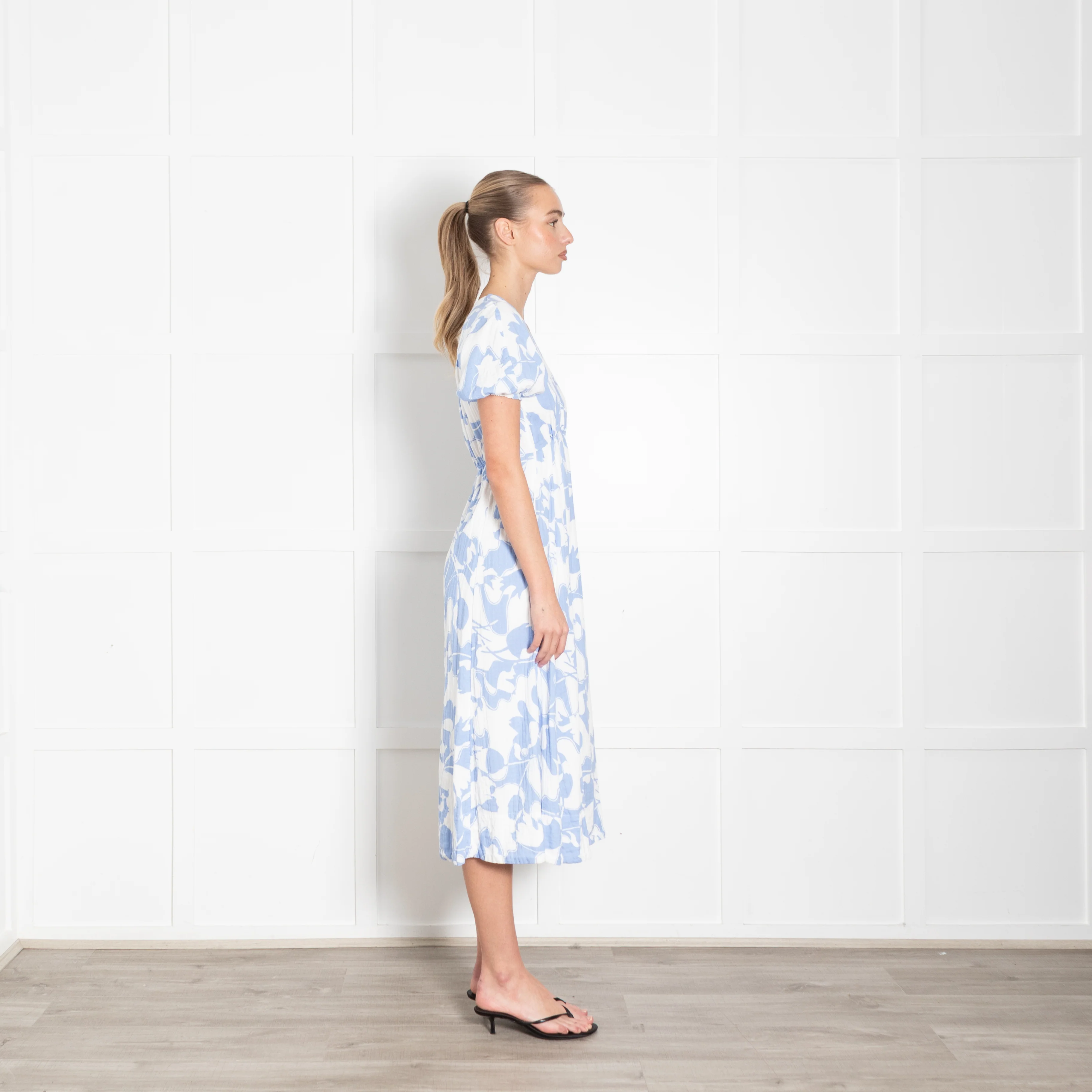 Me + Em Blue and White Floral Cheesecloth Midi Dress - Image 6