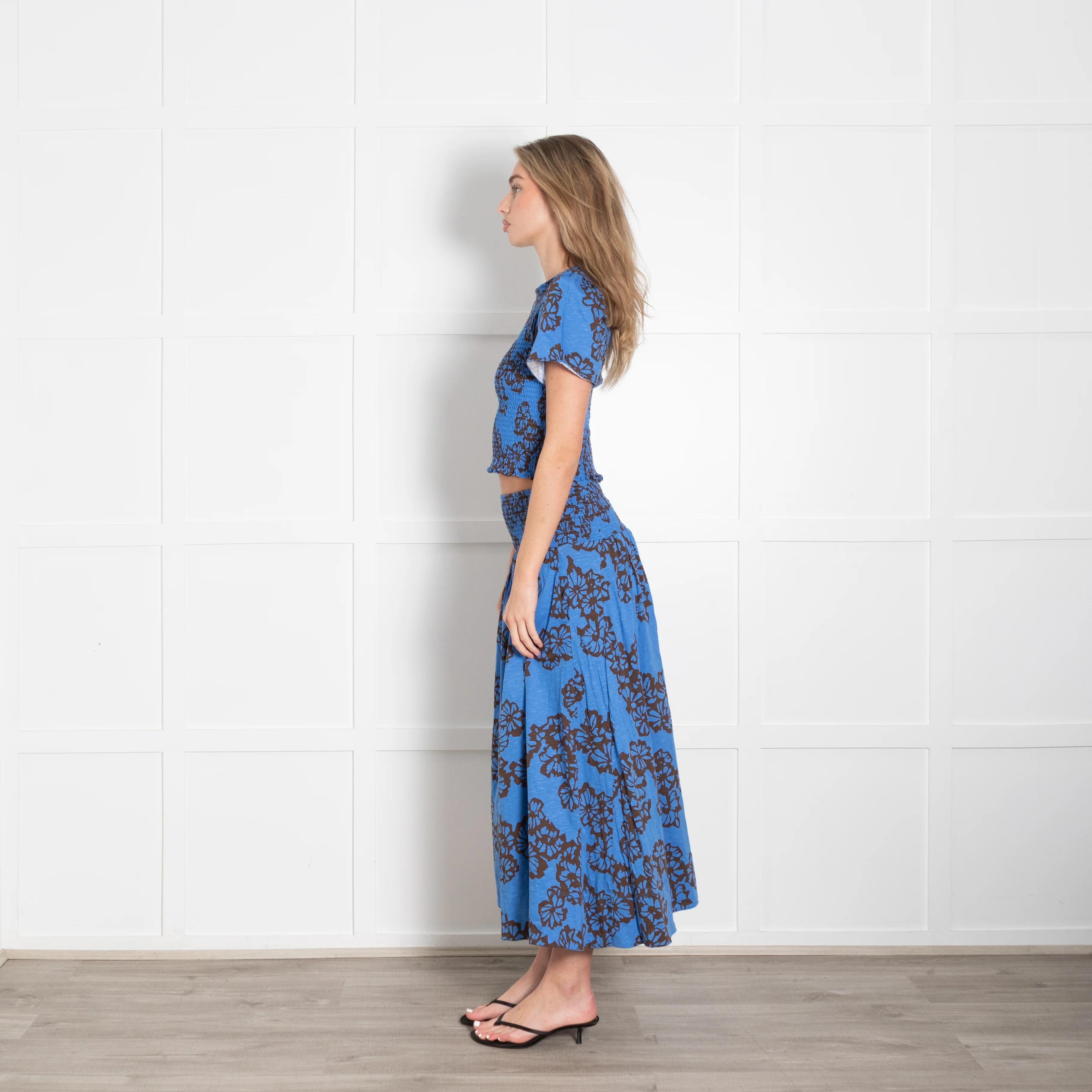 Me + Em Blue & Brown Stencil Bloom Print Smock Top - Image 4