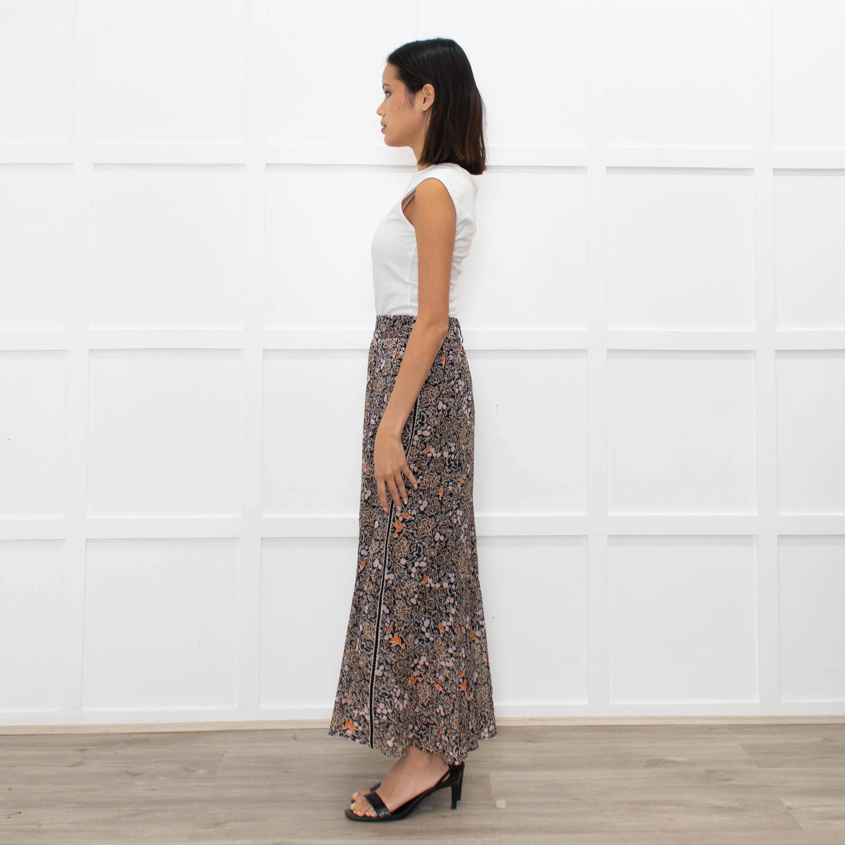 Me + Em Brown Floral Tiered Maxi Skirt - Image 5