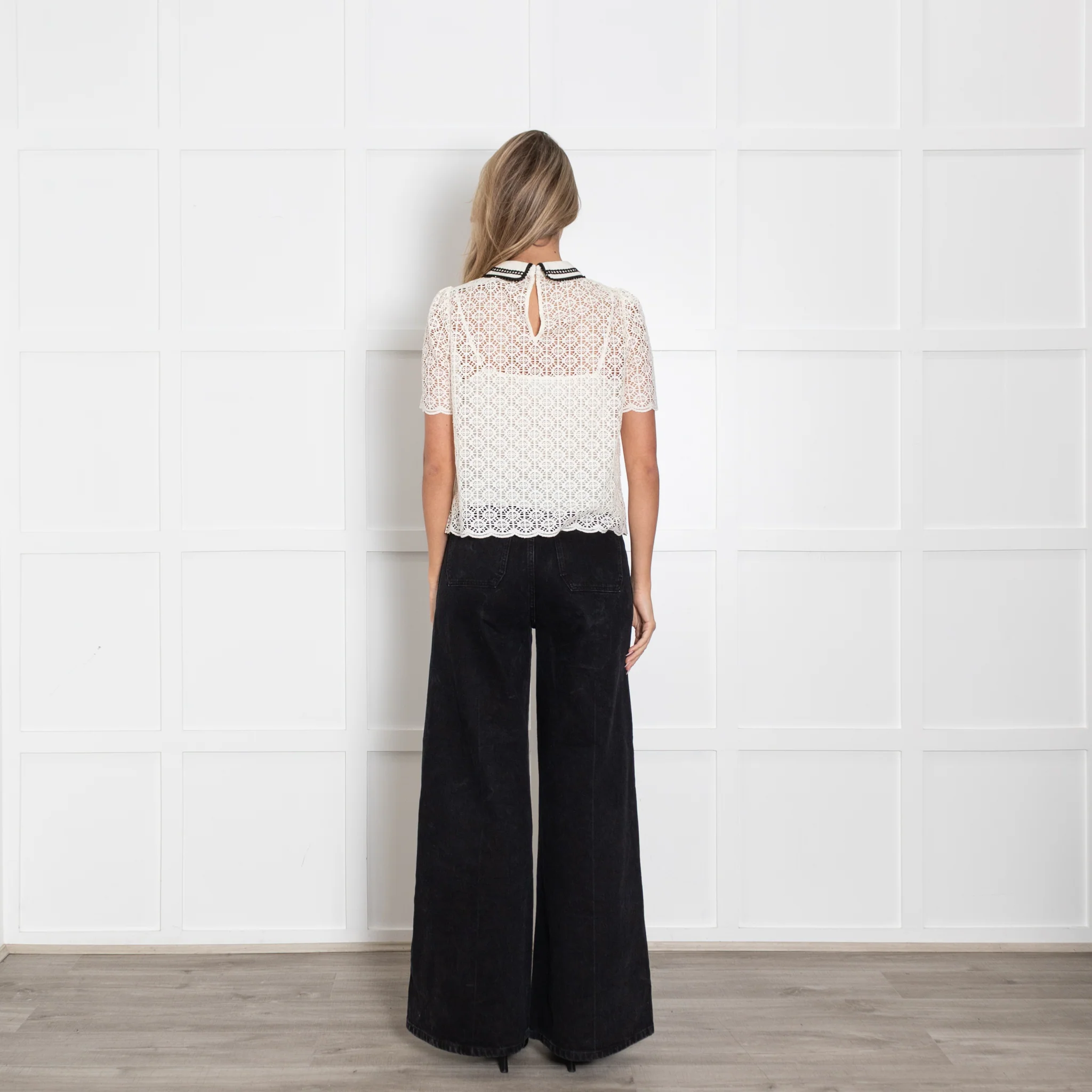 Me + Em Cream Lace Short Sleeve Blouse With Black Embellished Collar - Image 5