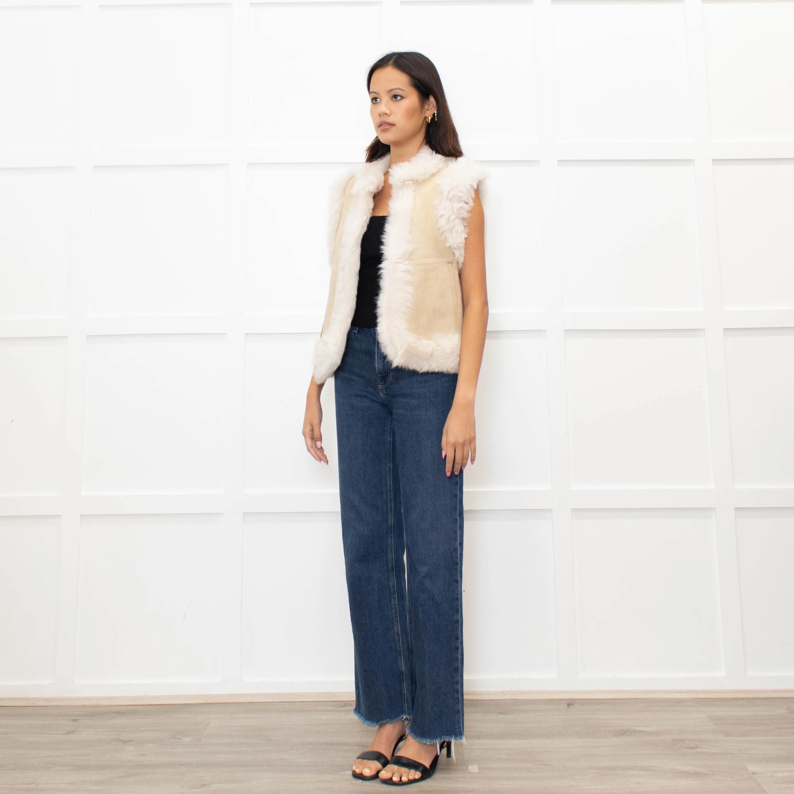 Me + Em Cream Reversible Shearling Gilet - Image 7