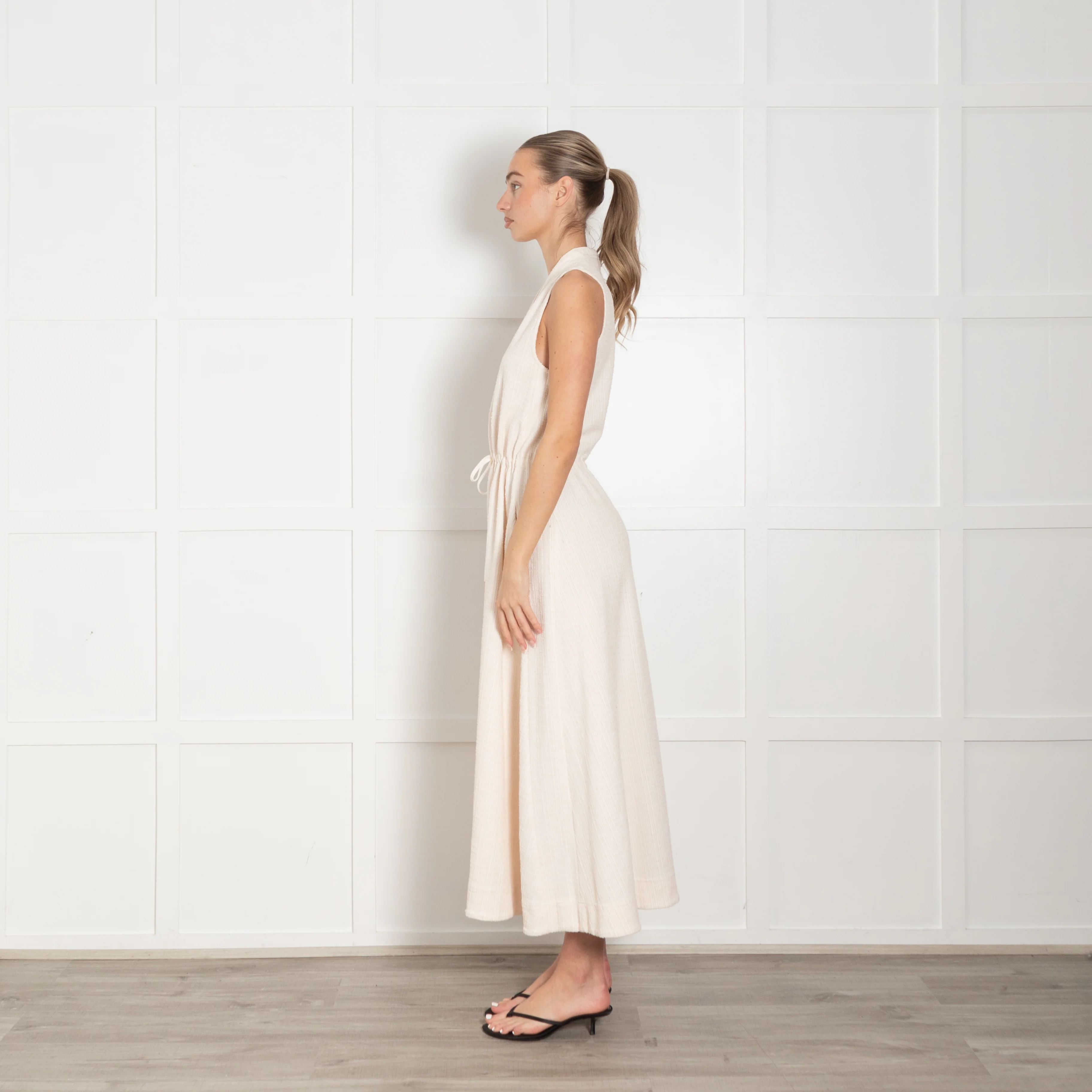 Me + Em Cream Textured Sleeveless V-Neck Long Dress - Image 4