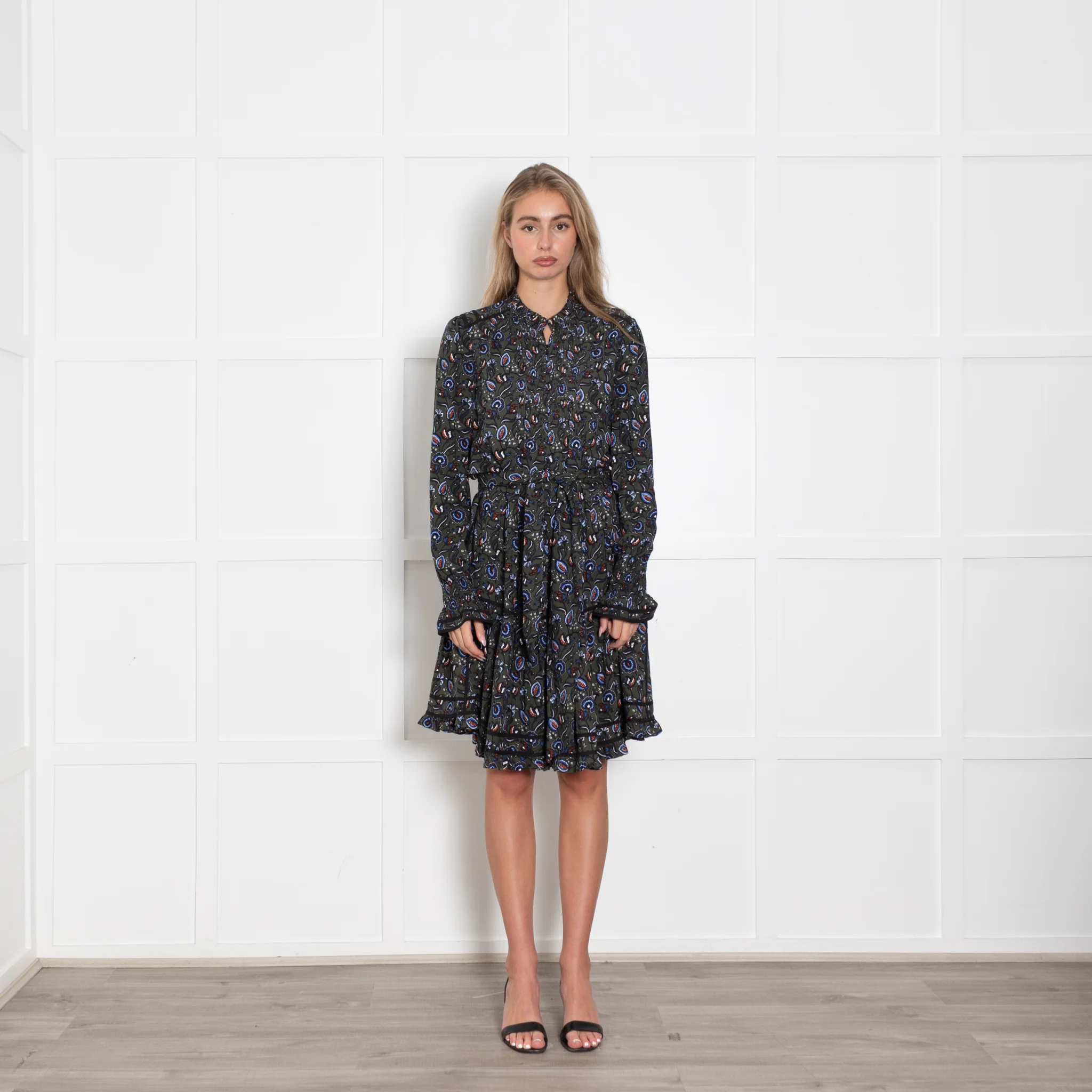 Me + Em Green Floral Tiered Knee Length Dress