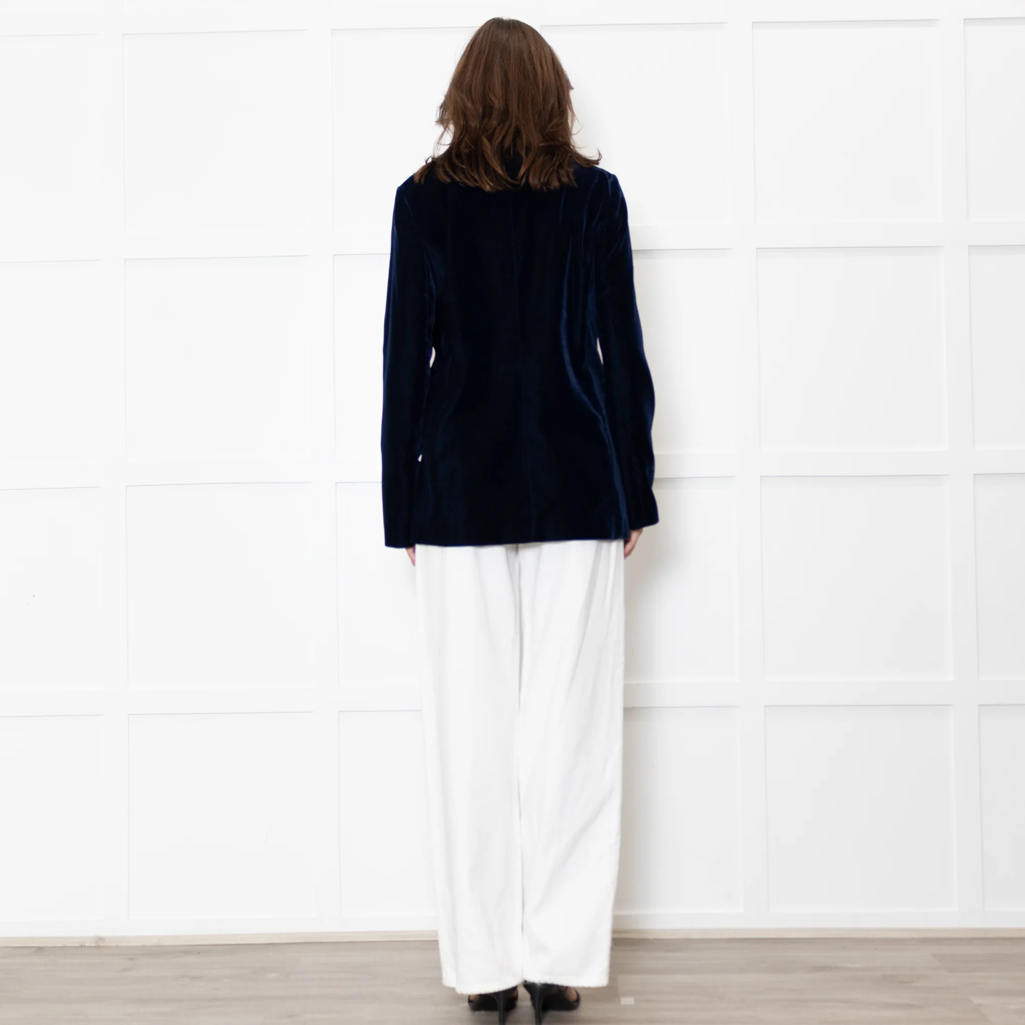Me + Em Navy Velvet Straight Fit Blazer - Image 5