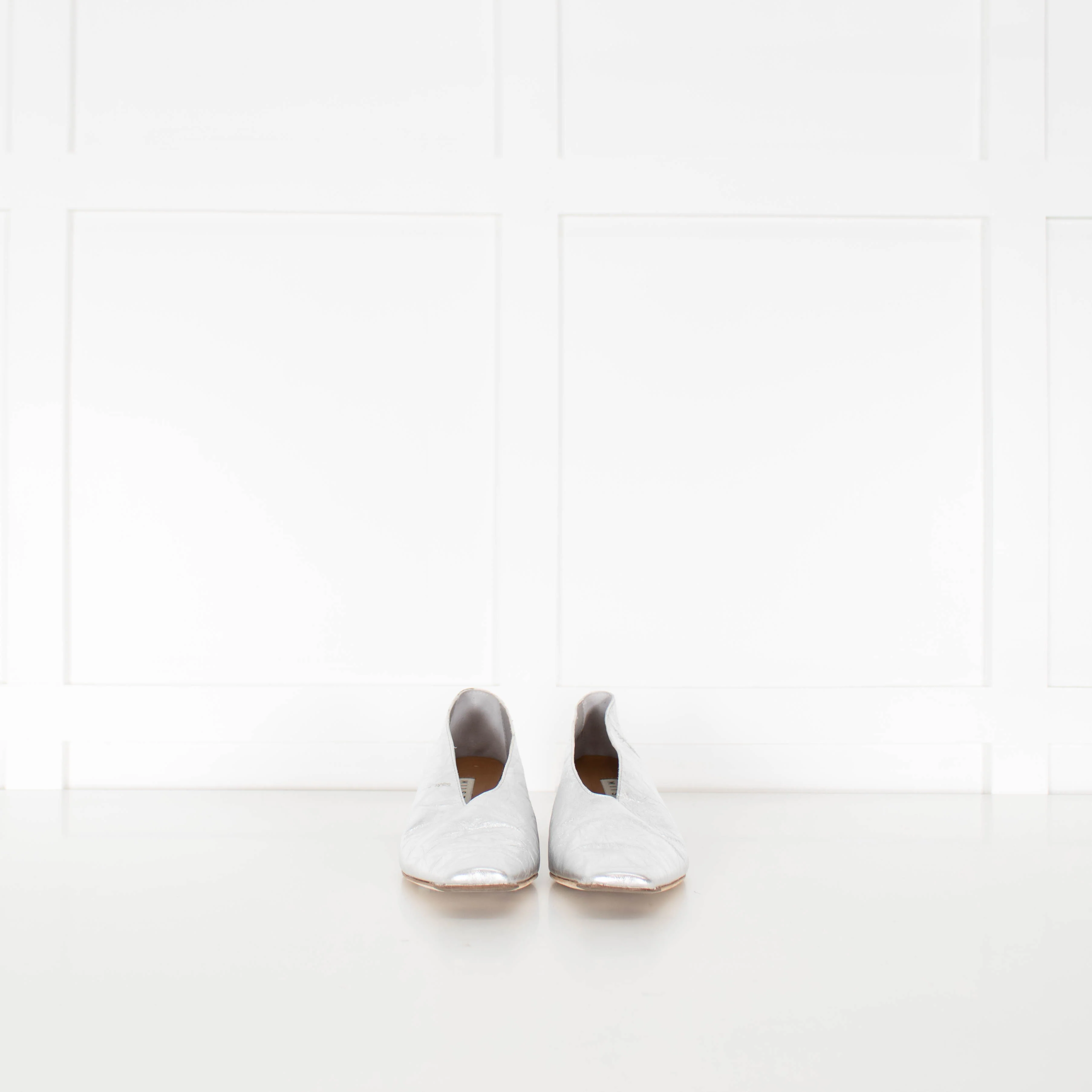Miista Silver Crinkle Flat Court Shoe - Image 2