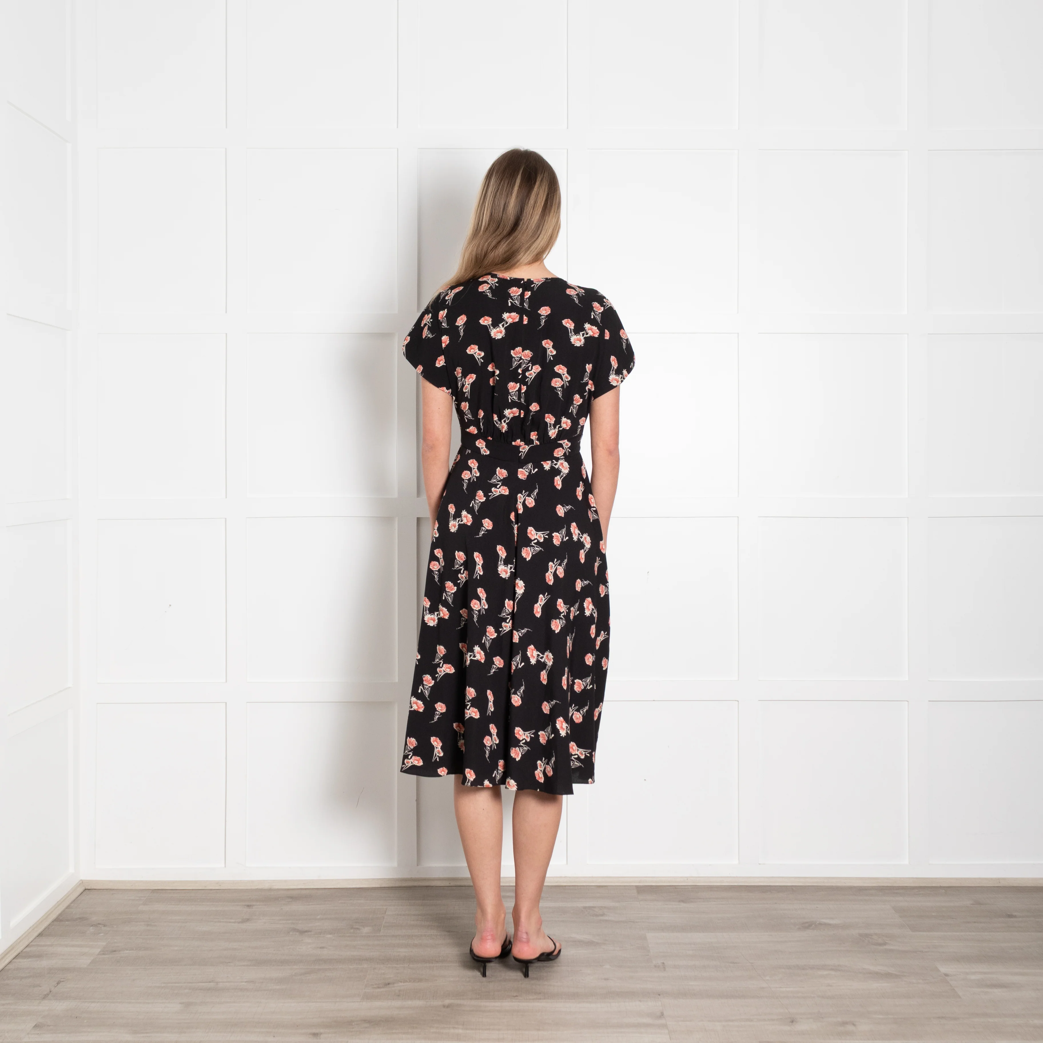 Mikael Aghal Black Orange Floral Sleeveless Midi Dress - Image 5