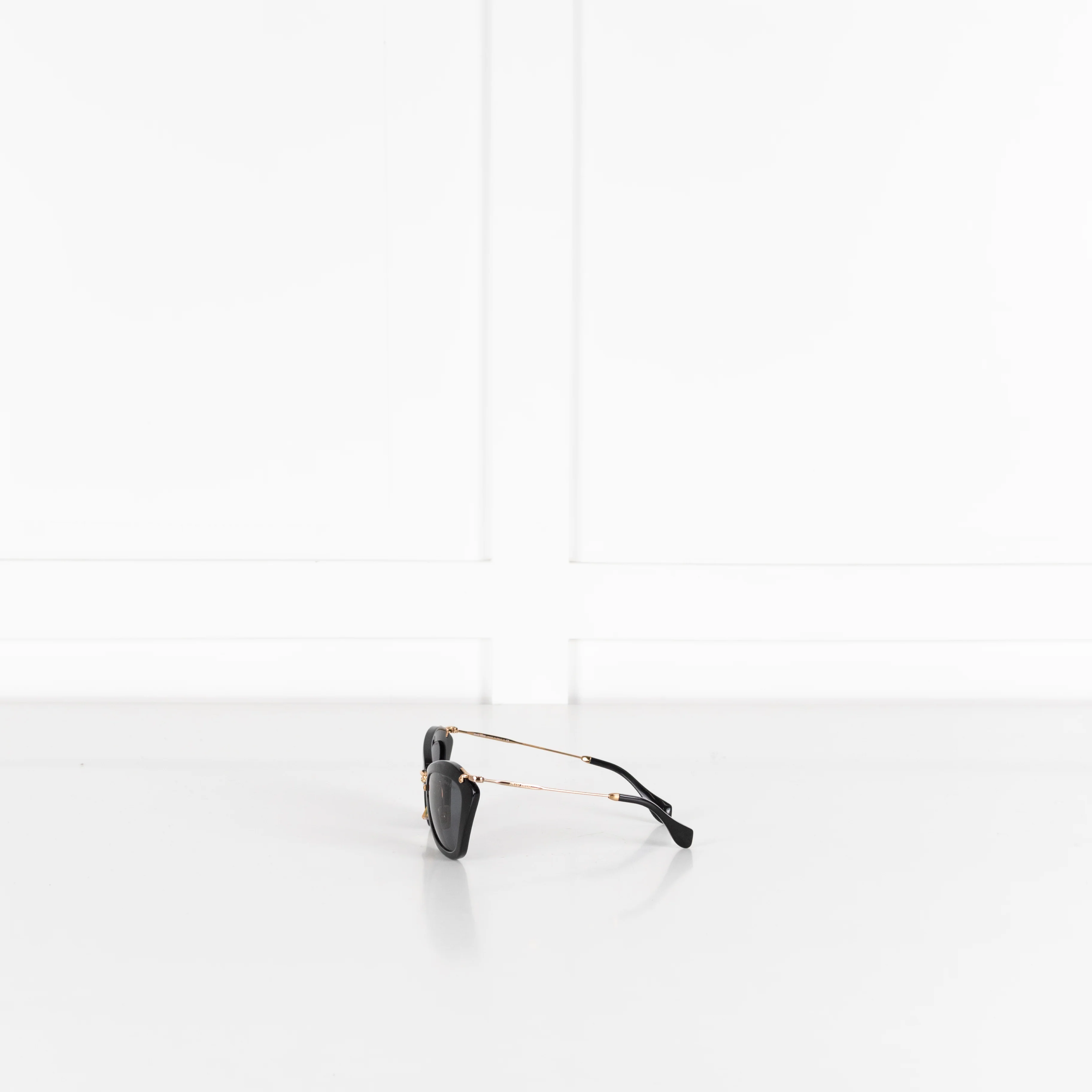 Miu Miu Black Acetate & Gold Metal Frame Sunglasses - Image 4