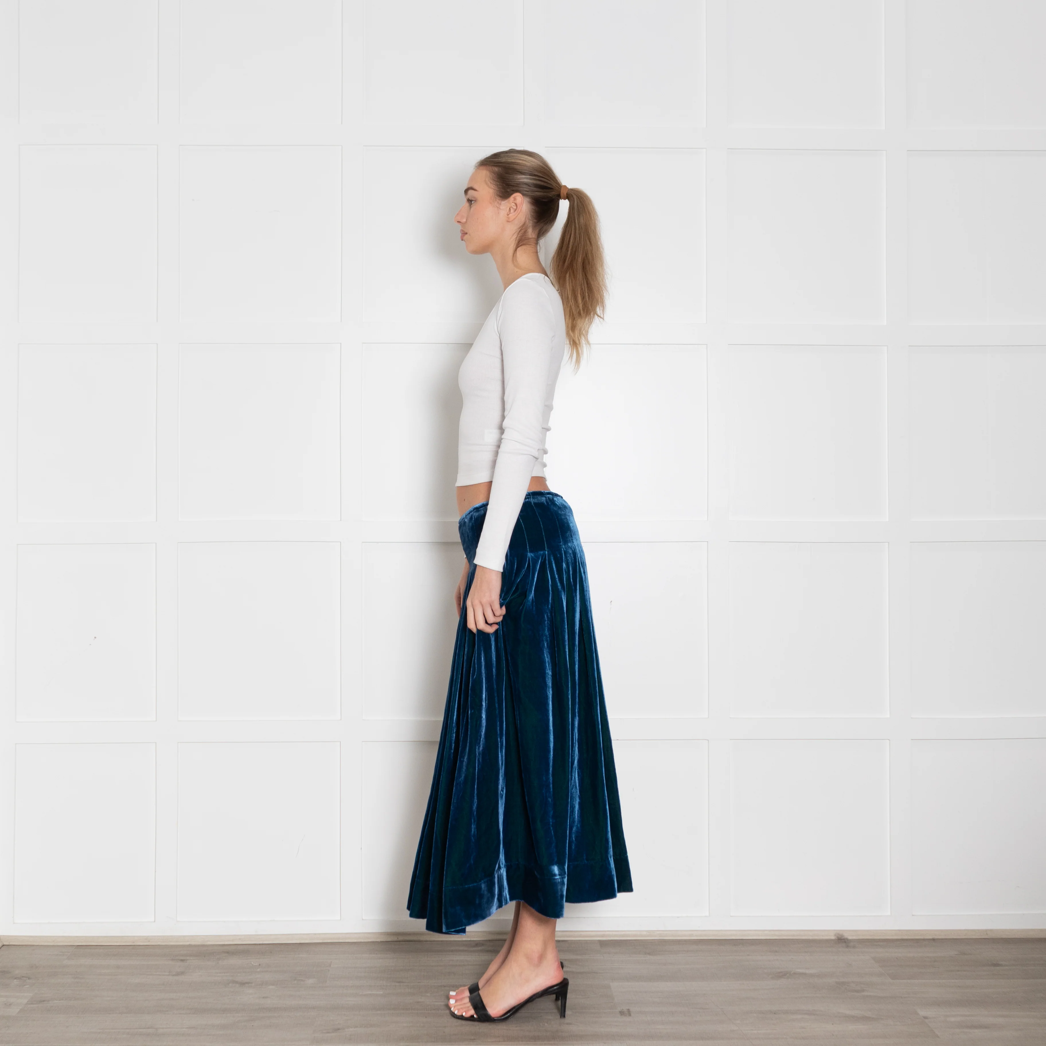 Moloh Blue Velvet Pleated Full Skirt - Image 4