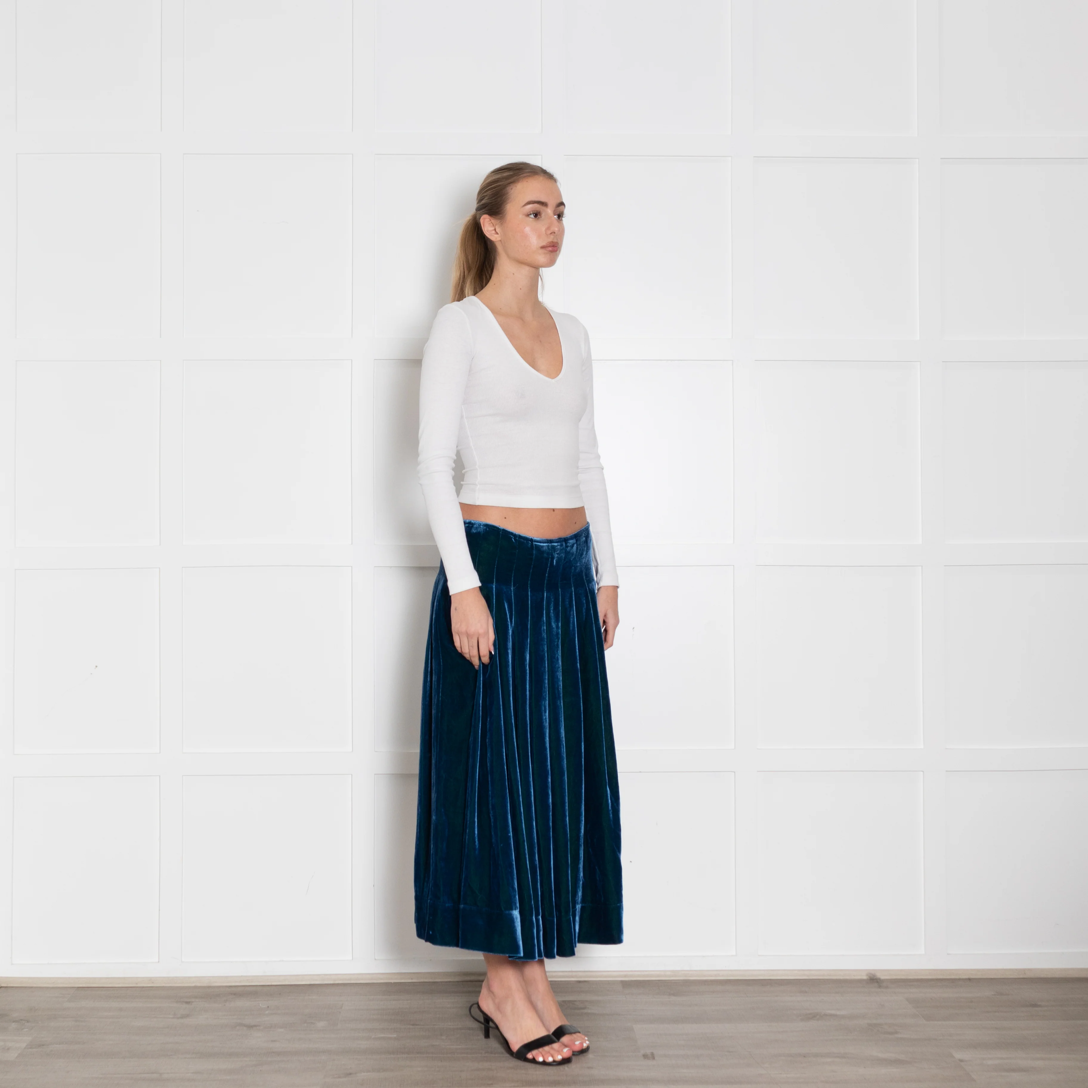 Moloh Blue Velvet Pleated Full Skirt - Image 7