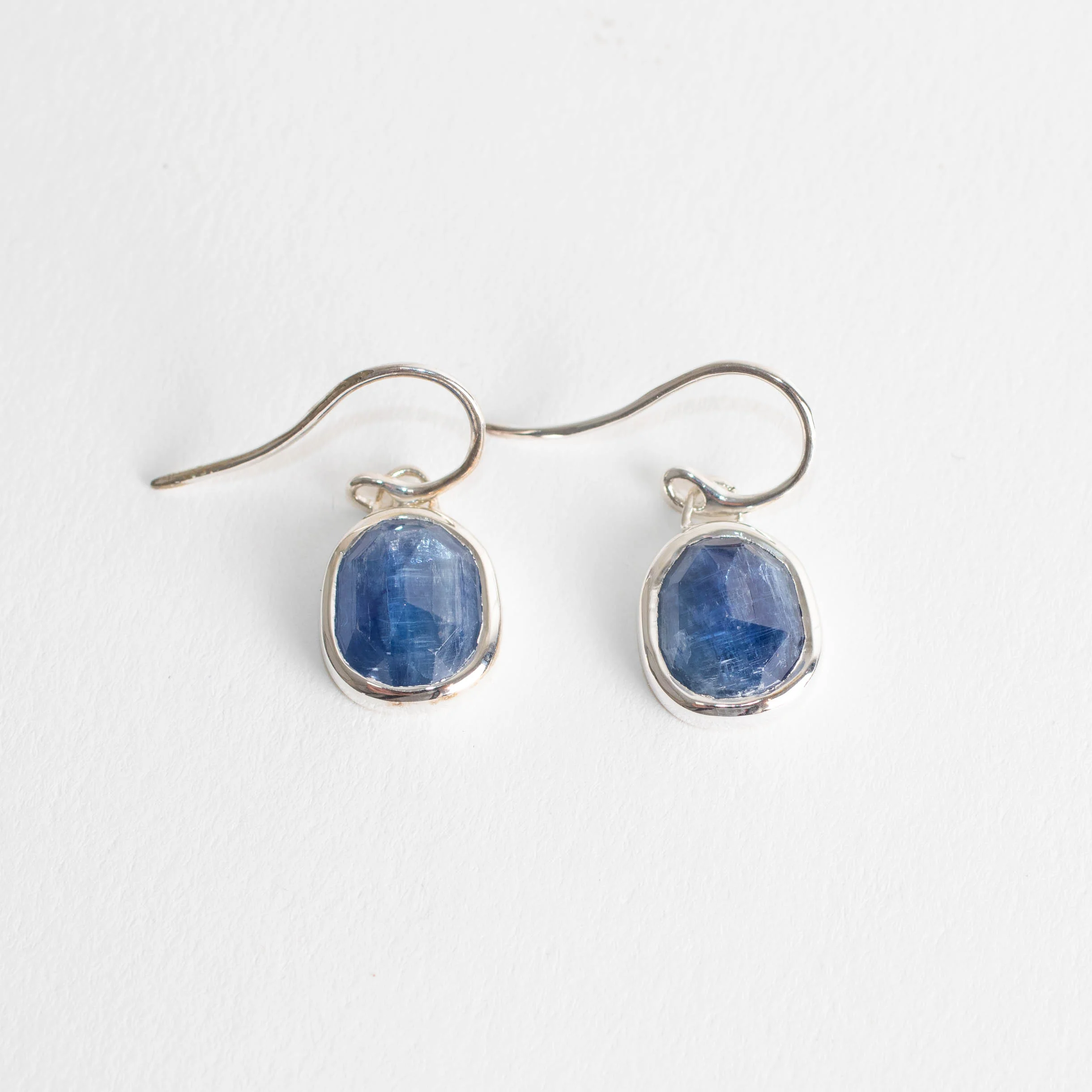 Monica Vinader Siren Silver Blue Stone Drop Earrings - Image 3
