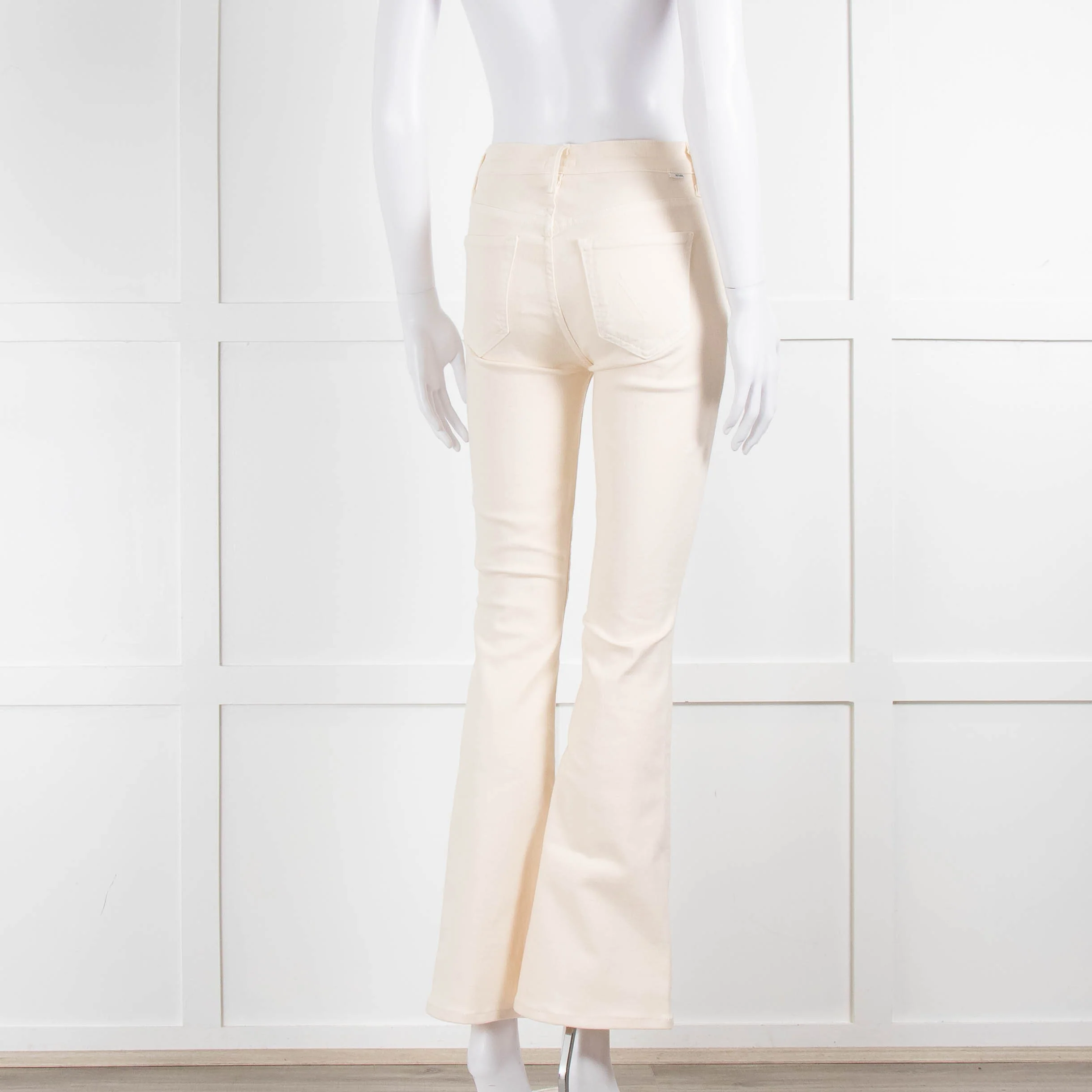 Mother Cream Denim The Weekender Flared Jeans - Image 4
