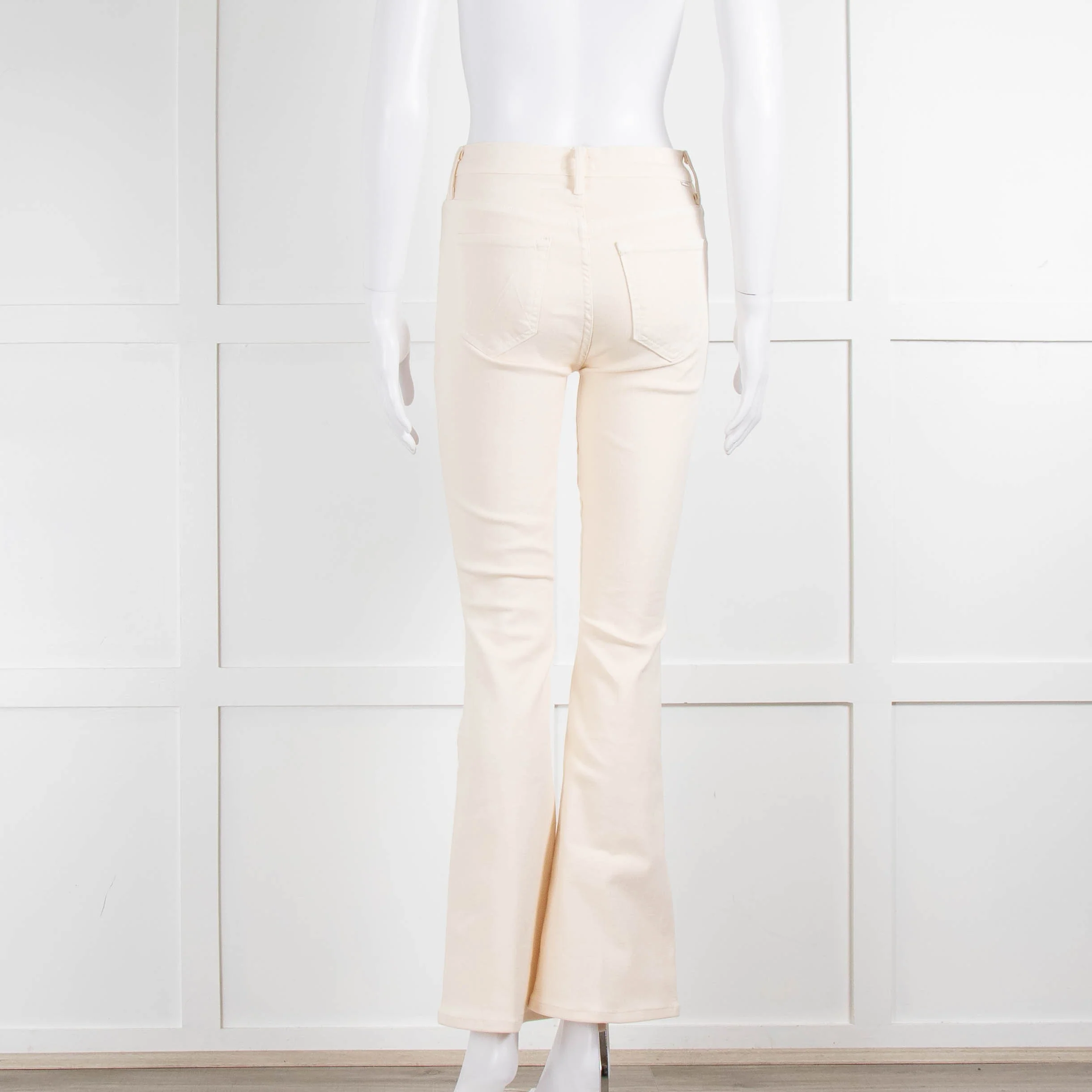 Mother Cream Denim The Weekender Flared Jeans - Image 5