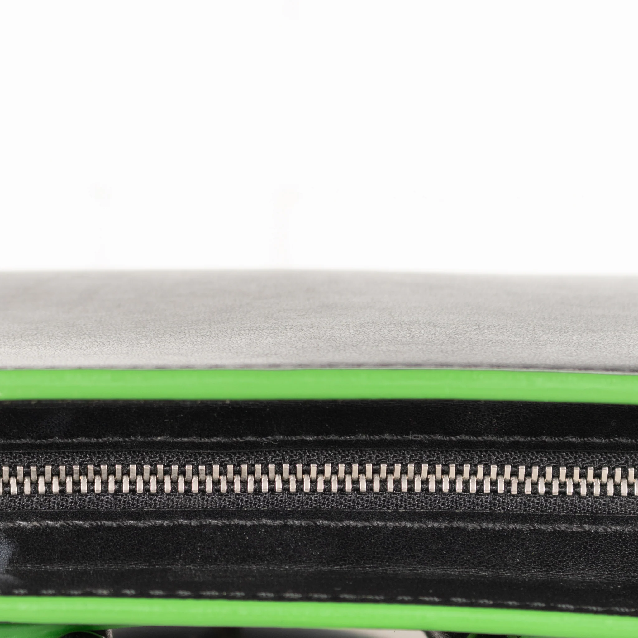 Mugler Black Crossbody Bag with Green Edges - Image 13