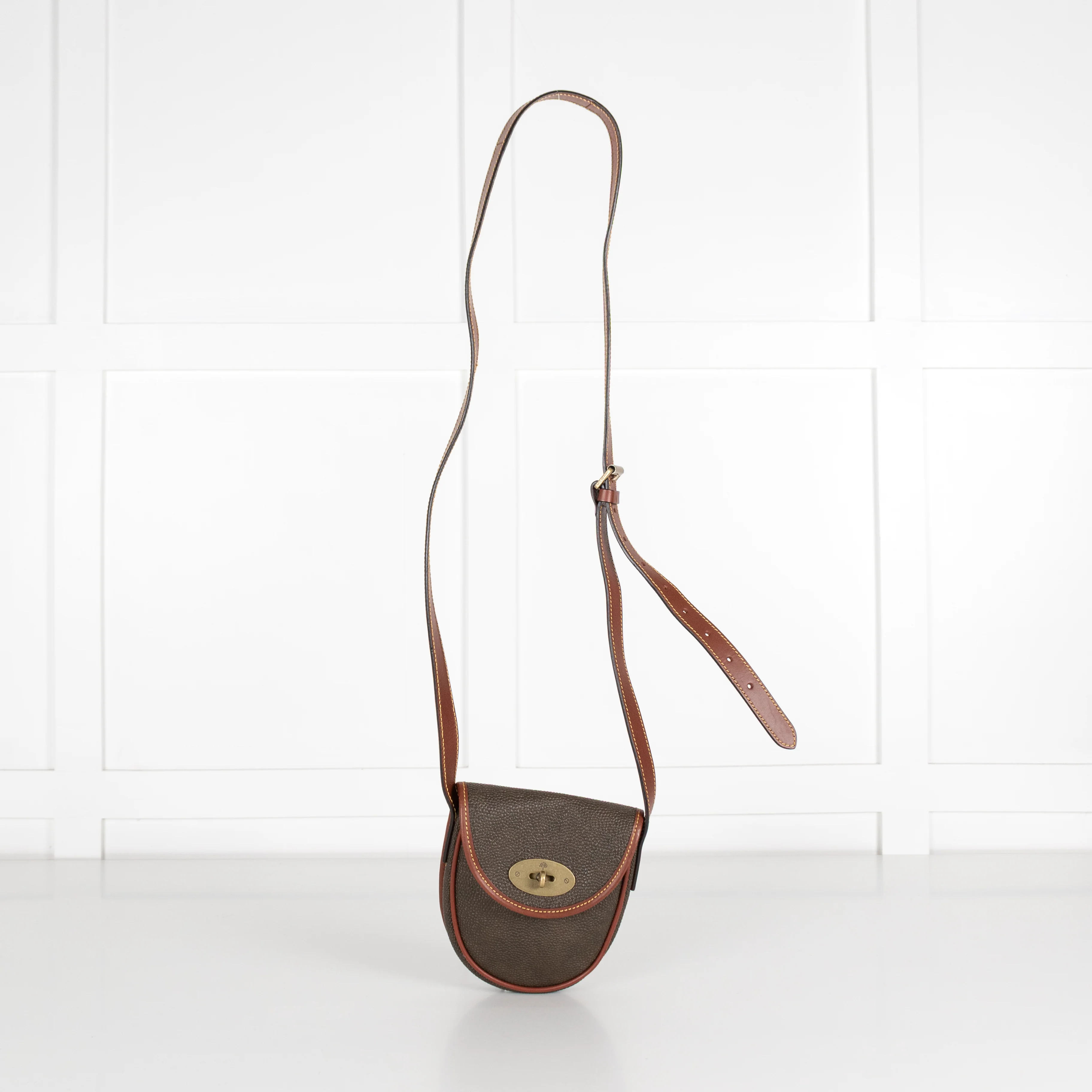 Mulberry Brown Scotchgrain Leather Vintage Small Crossbody Bag