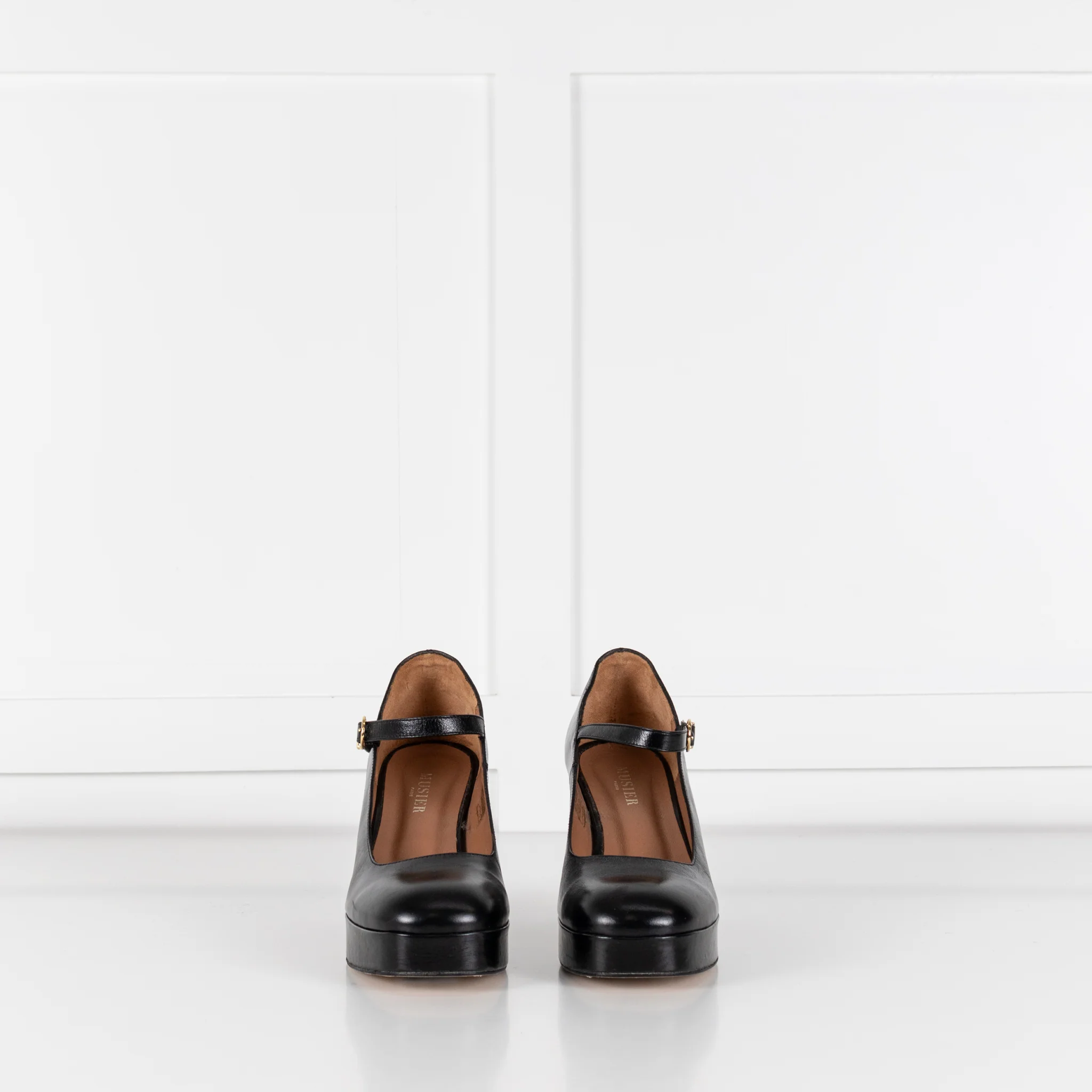 Musier Black Leather Block Heel Shoes - Image 2