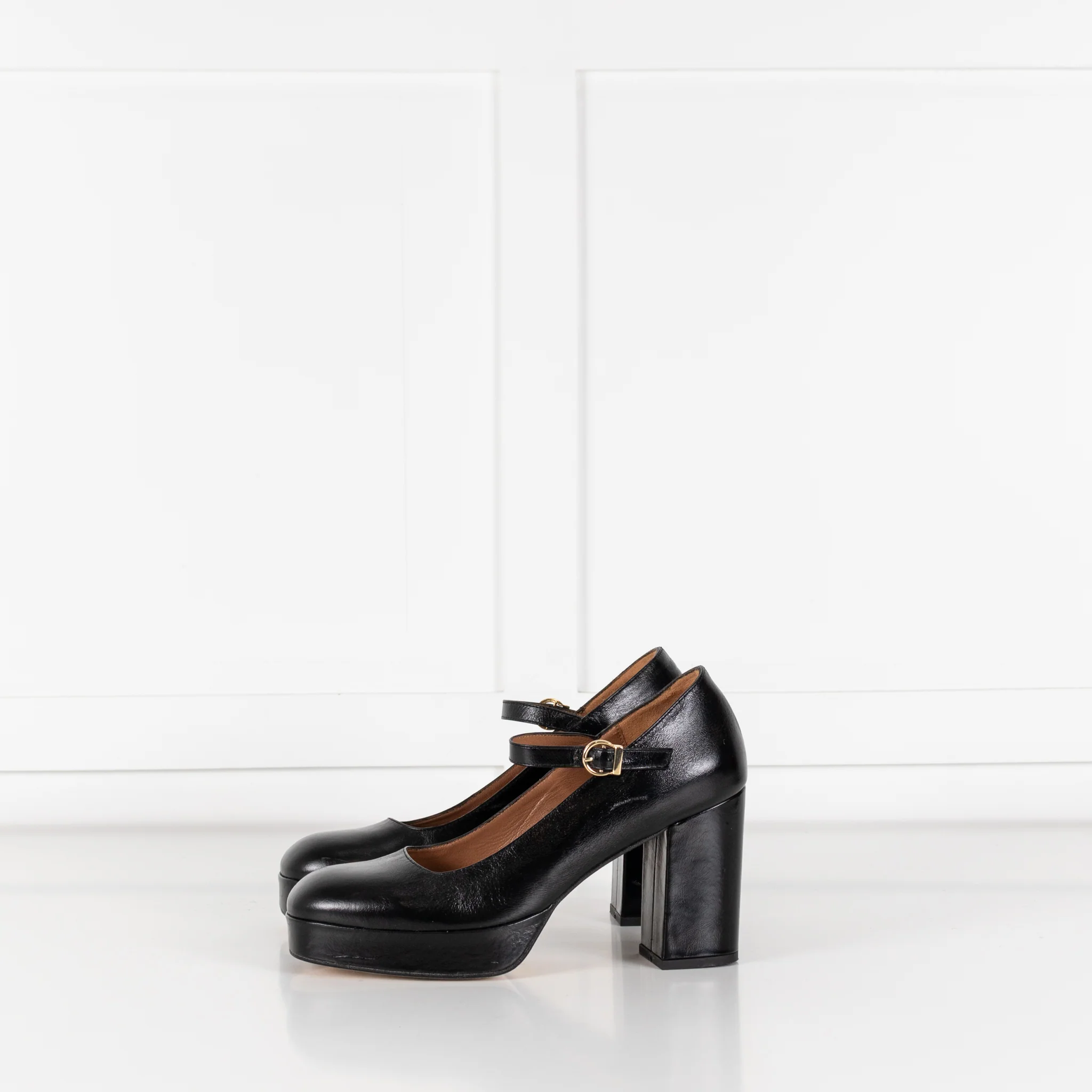 Musier Black Leather Block Heel Shoes - Image 3