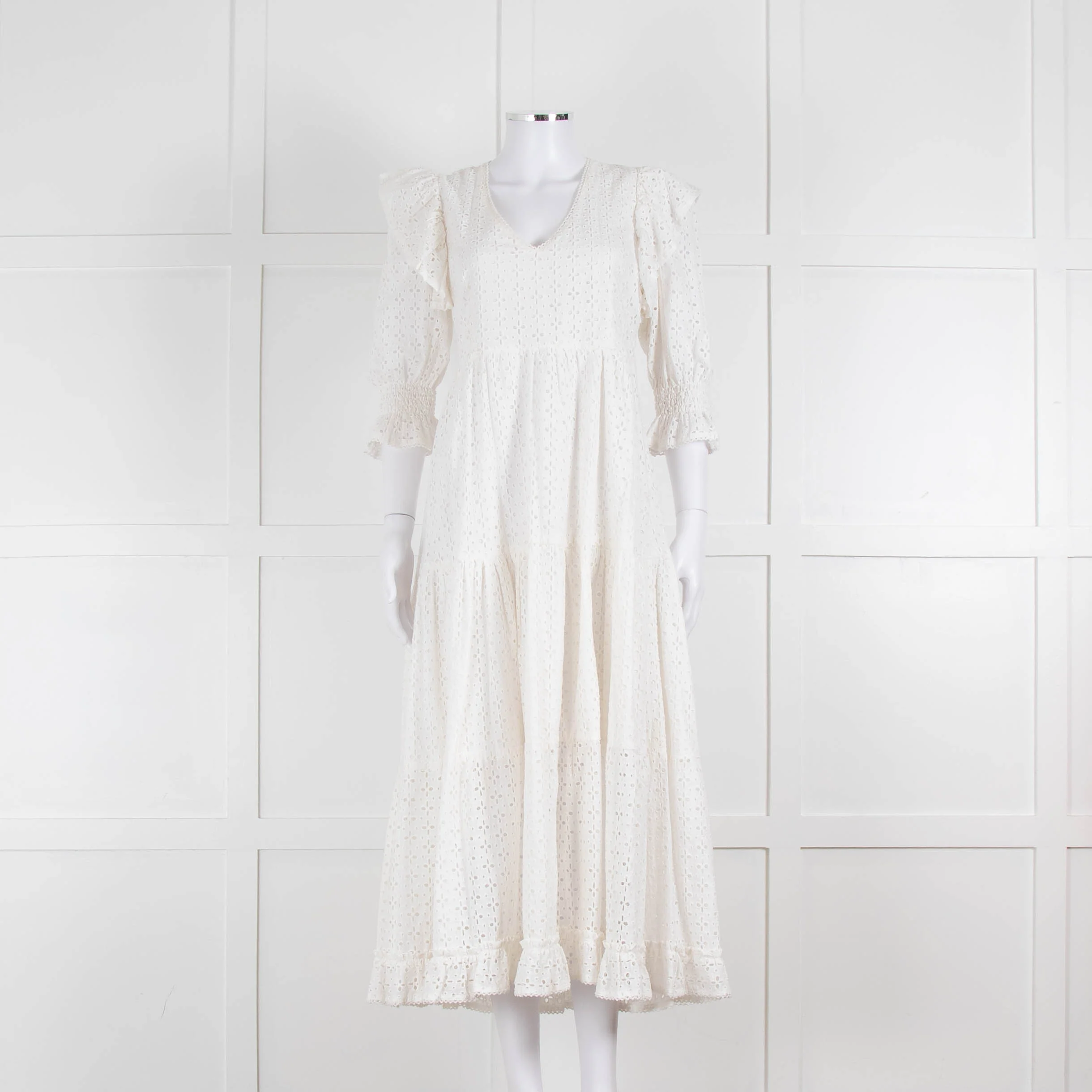 Neve & Noor White Broderie Anglaise Puff Sleeve Maxi Dress