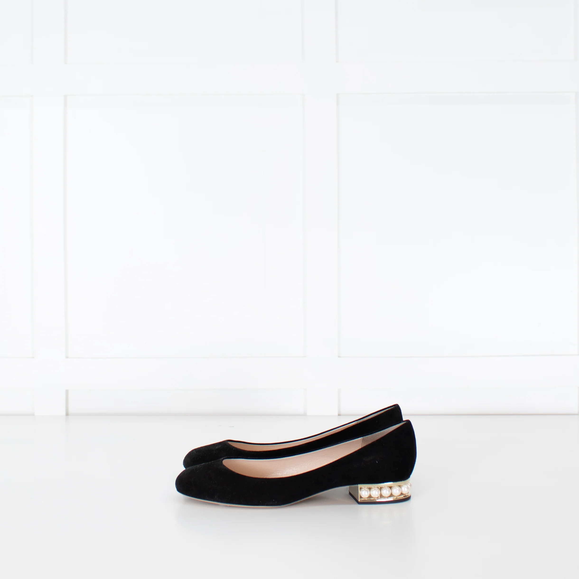Nicholas Kirkwood Black Suede Faux Pearl Heeled Shoes - Image 3