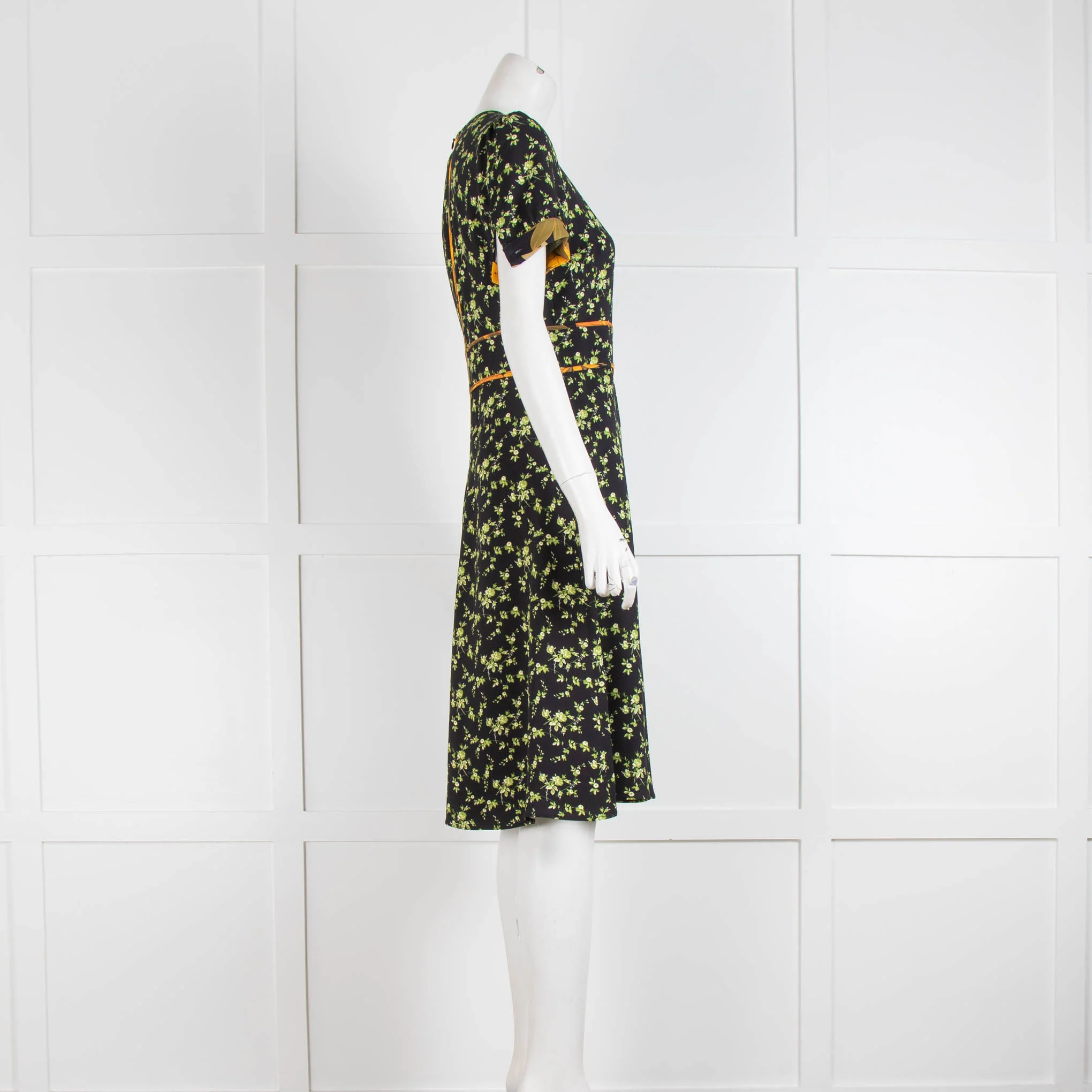 No21 Black Lime Green Floral Short Sleeved Dress - Image 2