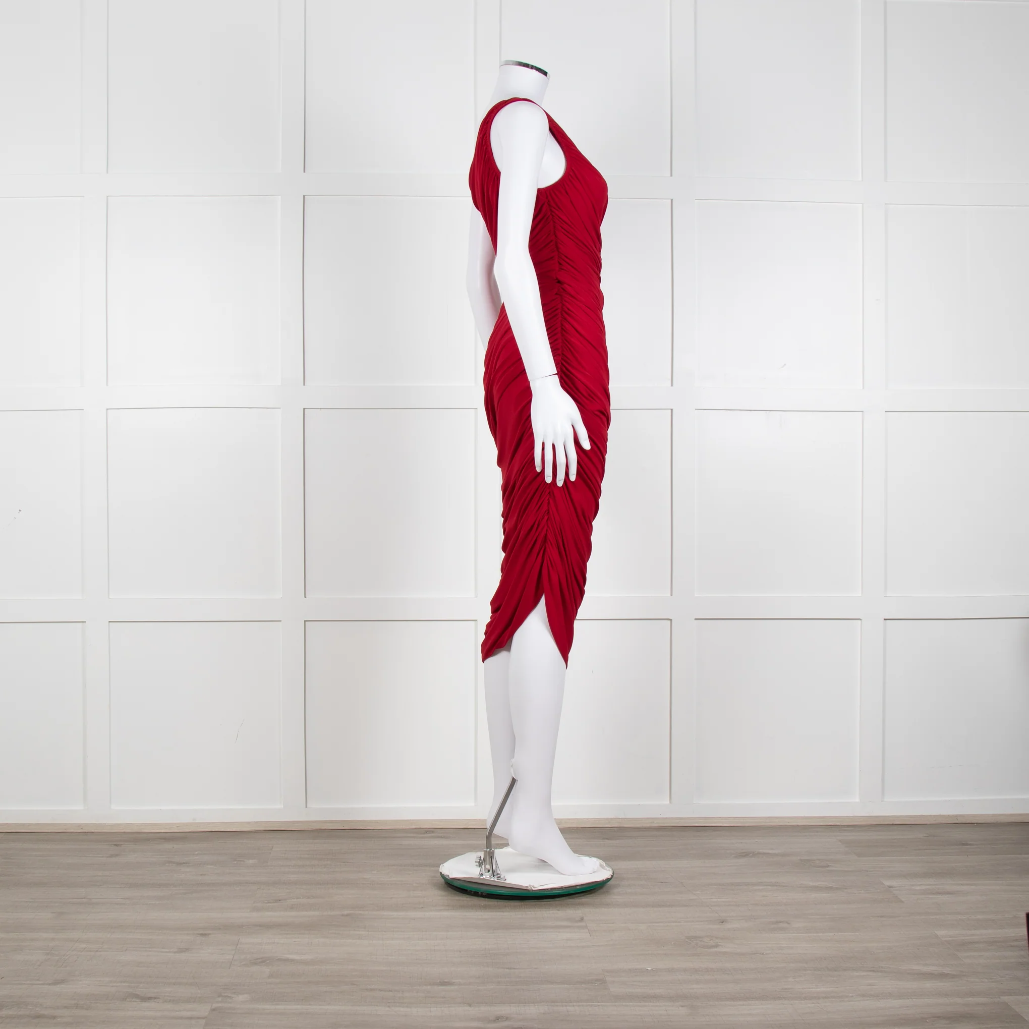 Norma Kamali Red Ruched One Shoulder Bodycon Dress - Image 7